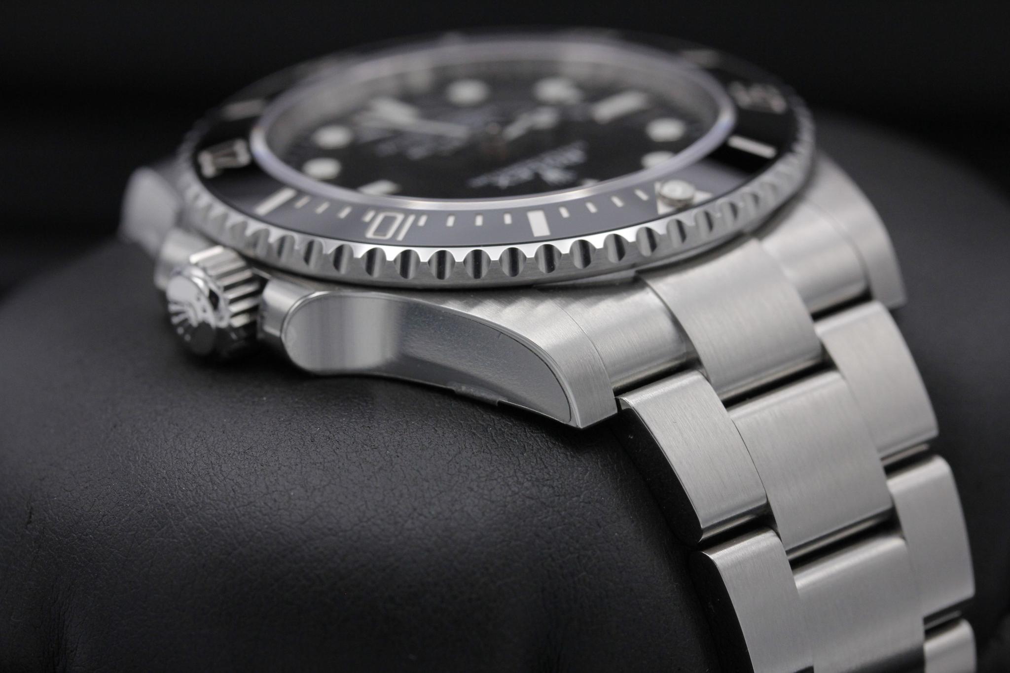 Watch Image 4