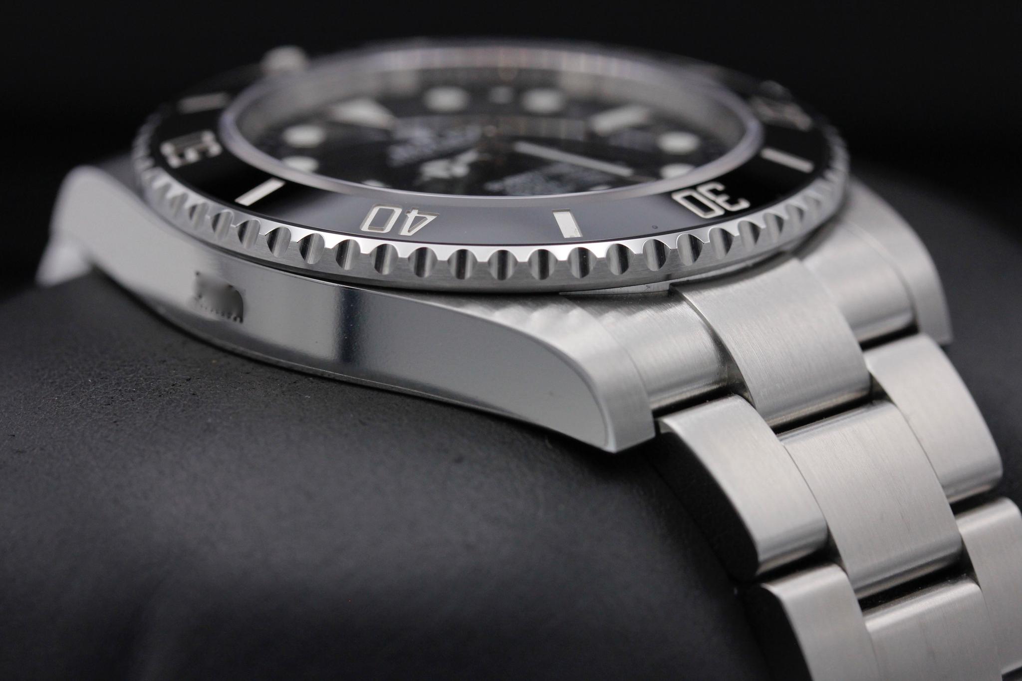 Watch Image 6