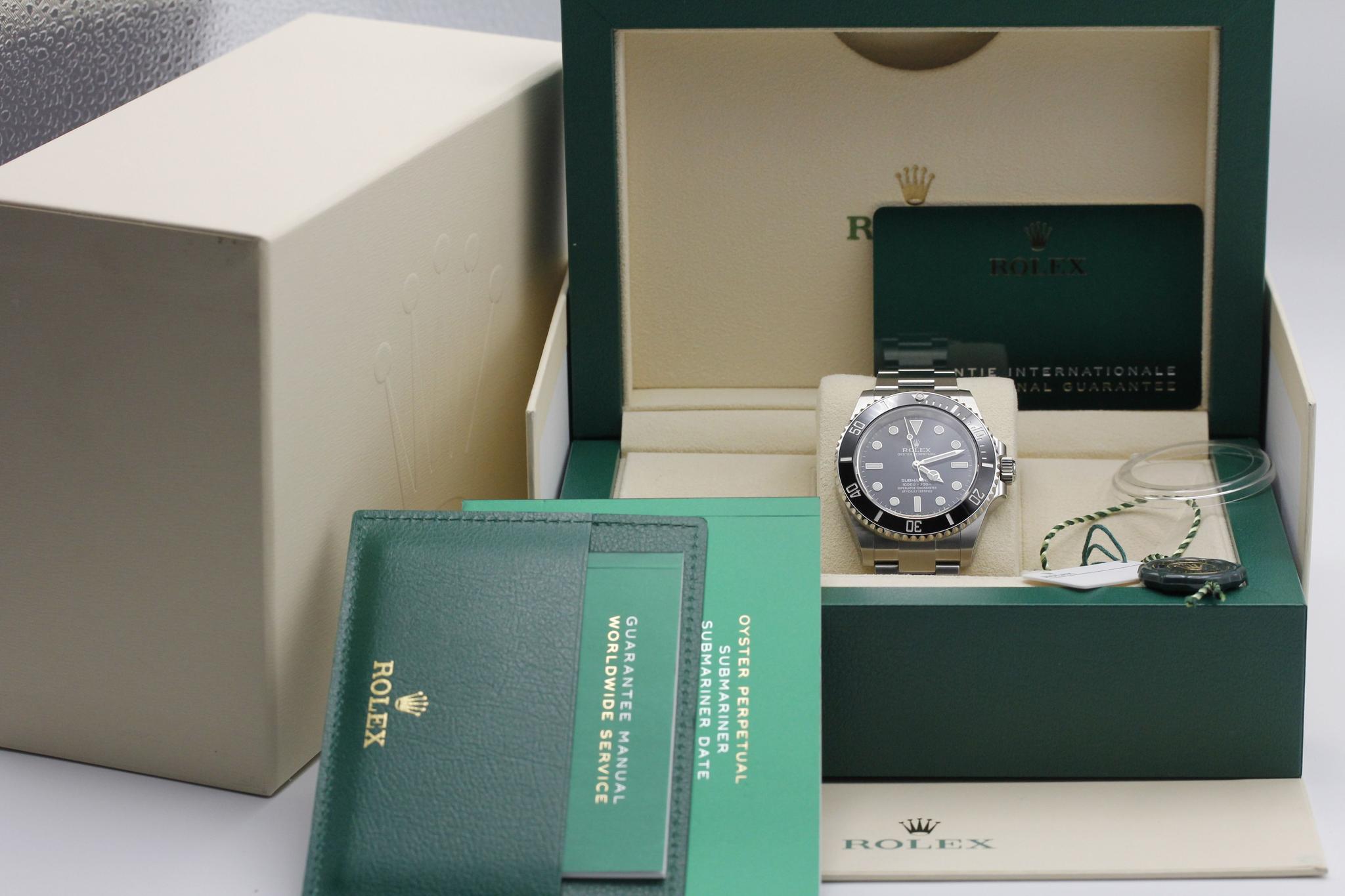 Watch Image 11