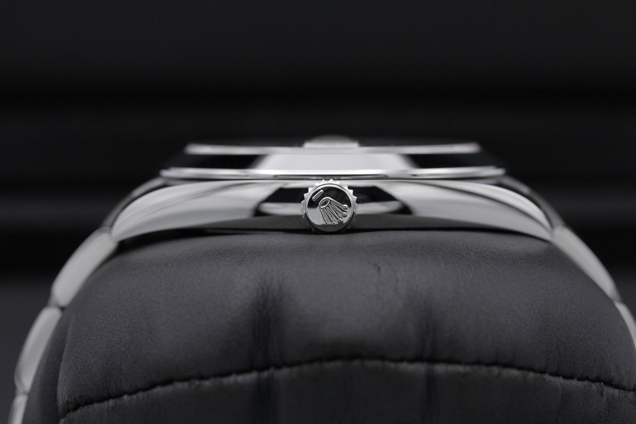Watch Image 3
