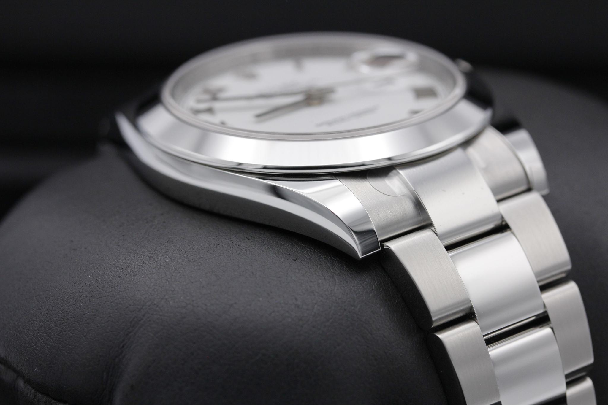 Watch Image 6