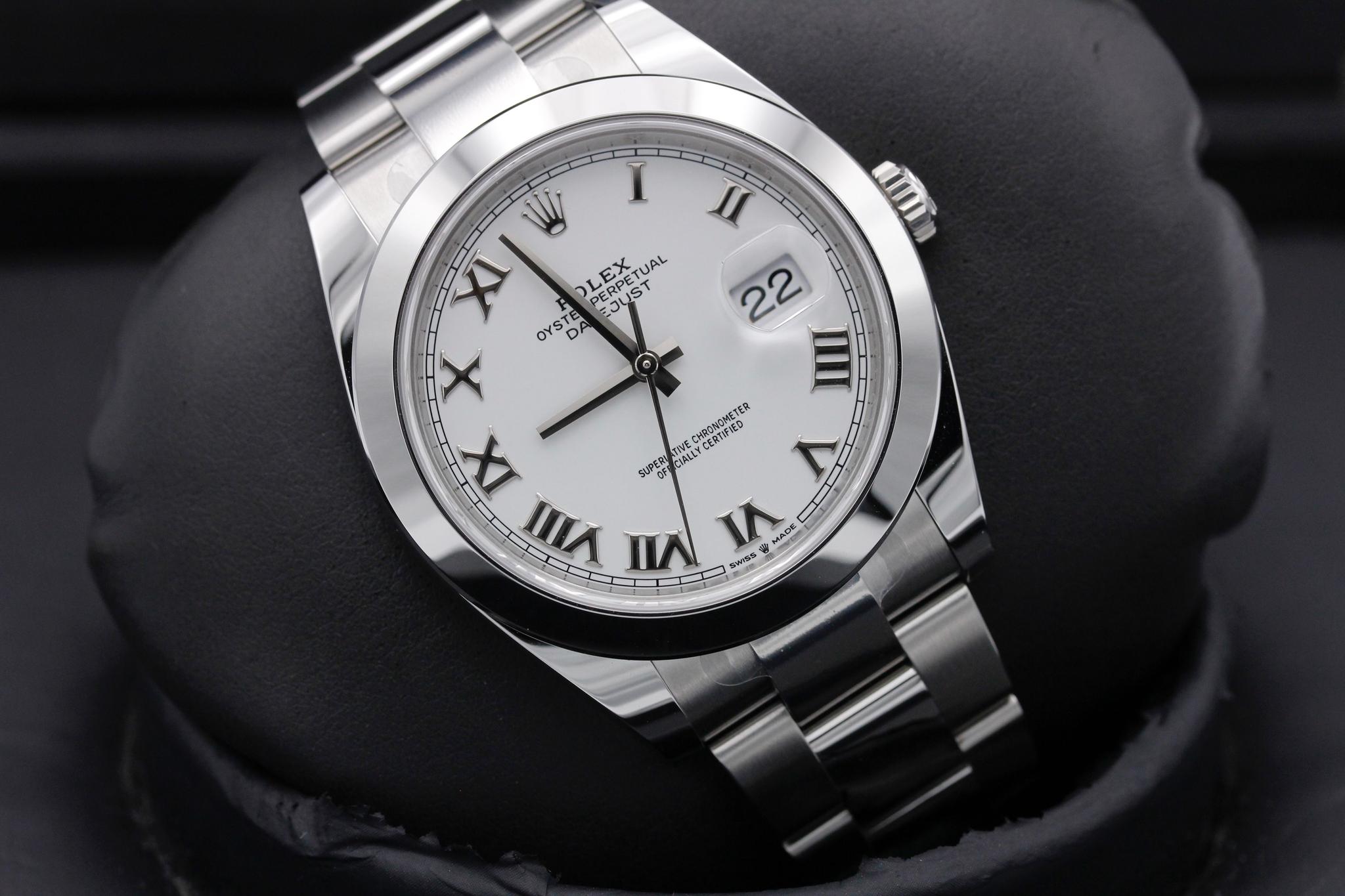 Watch Image 9