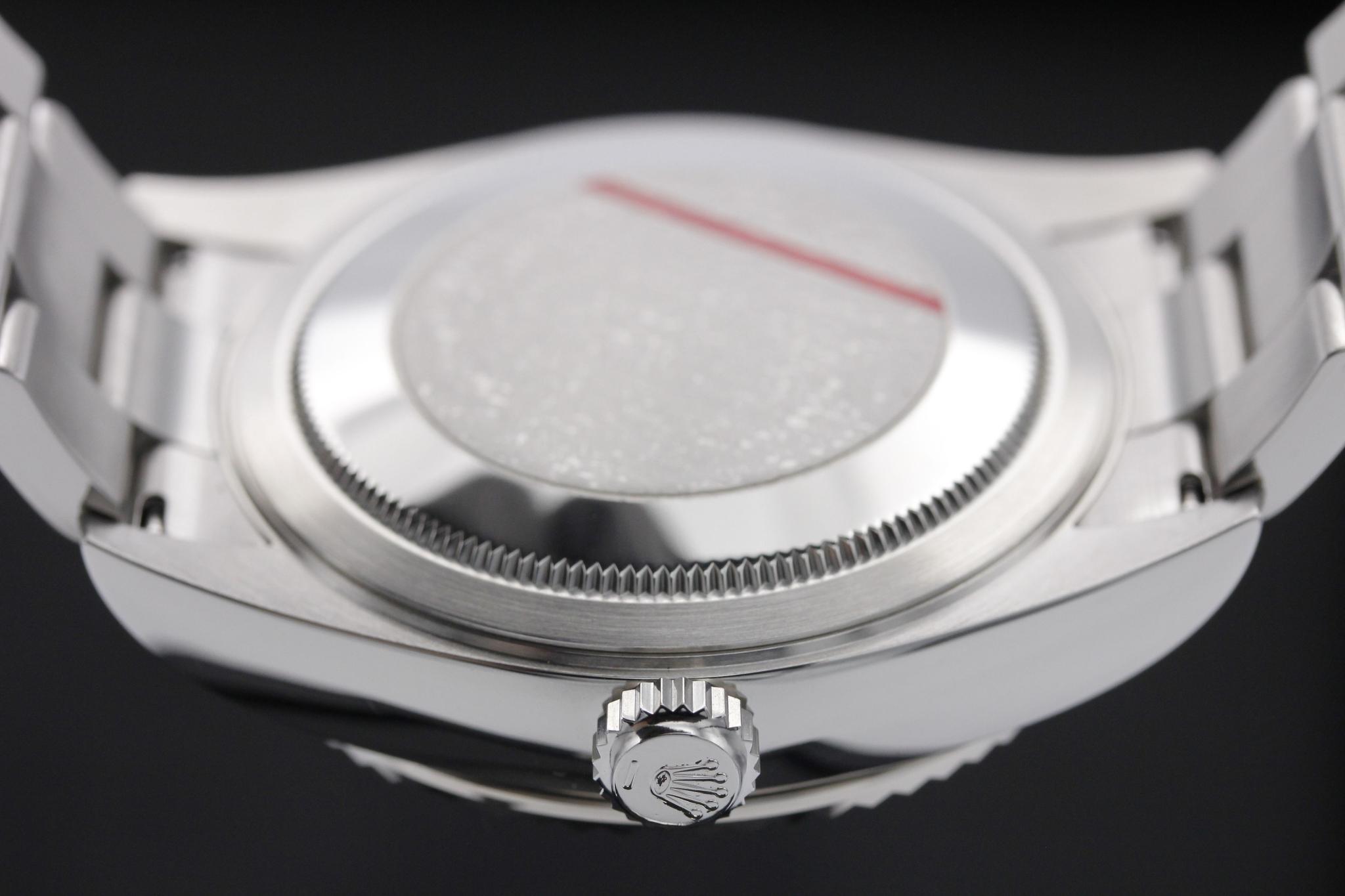 Watch Image 7