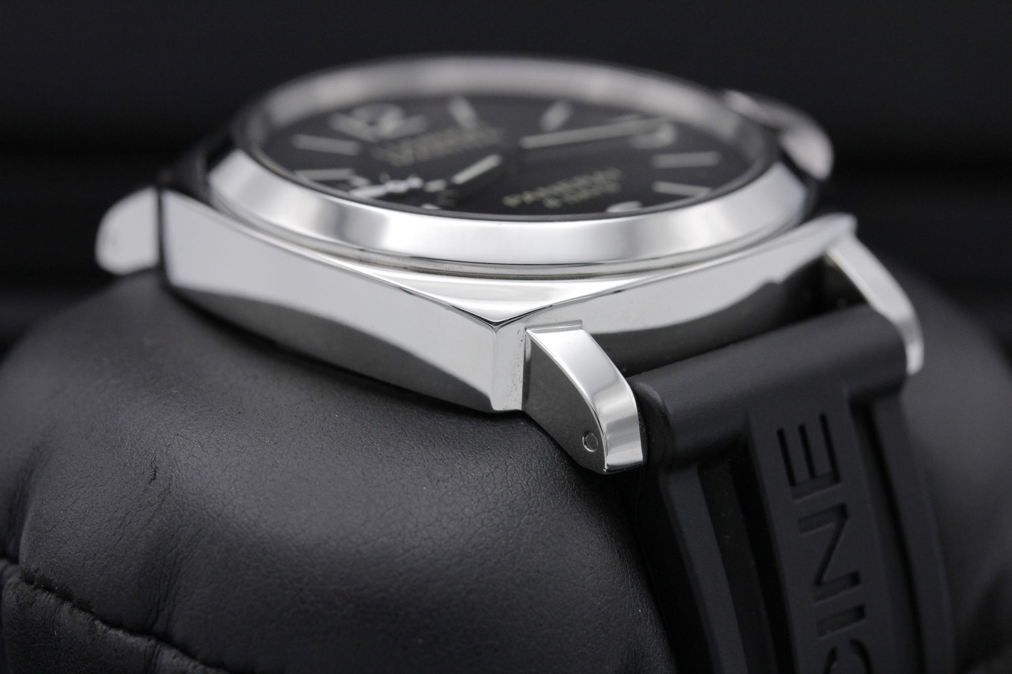 Watch Image 6