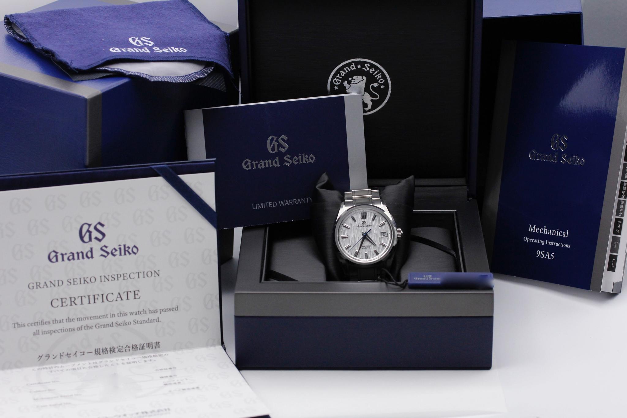 Watch Image 11