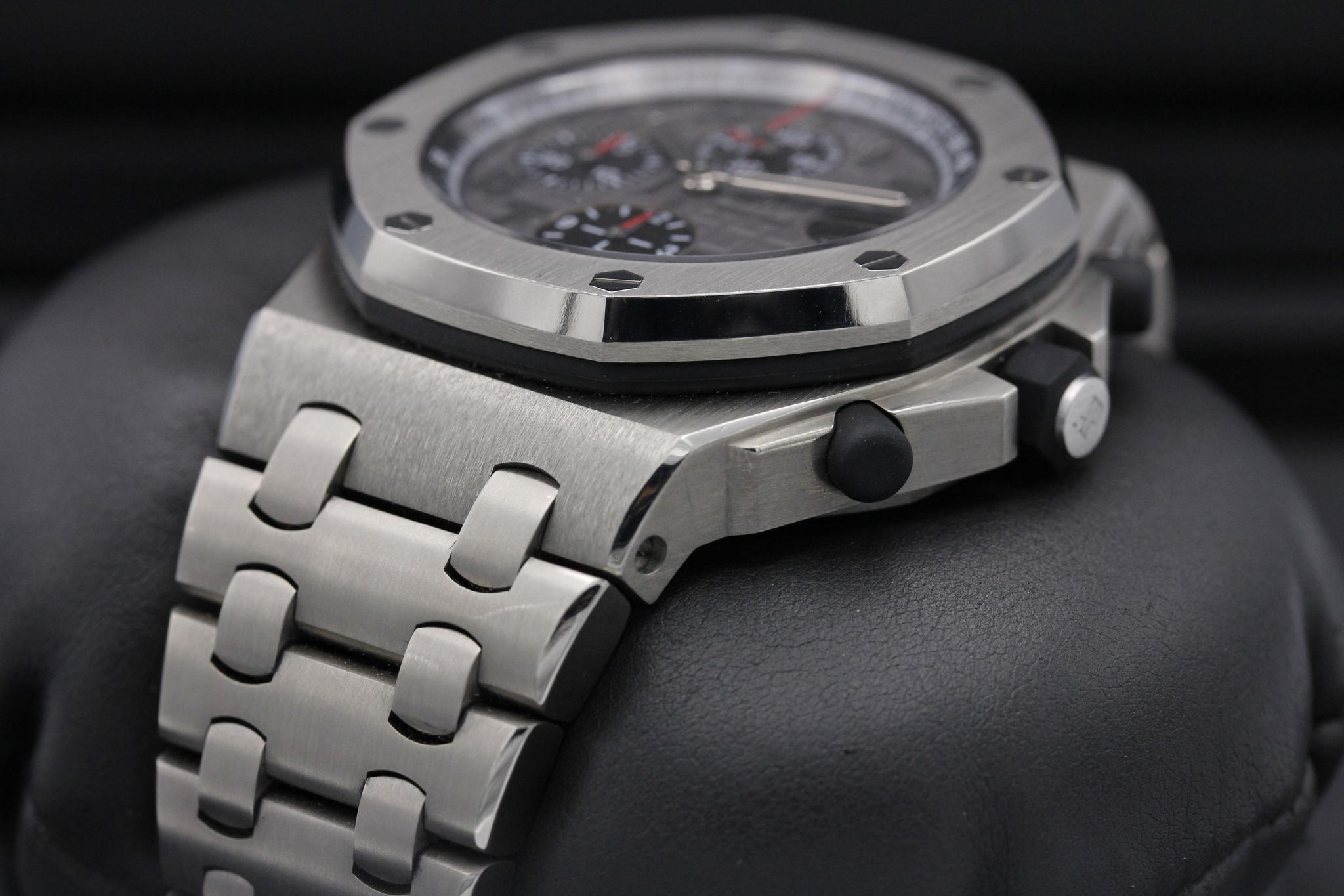 Watch Image 2