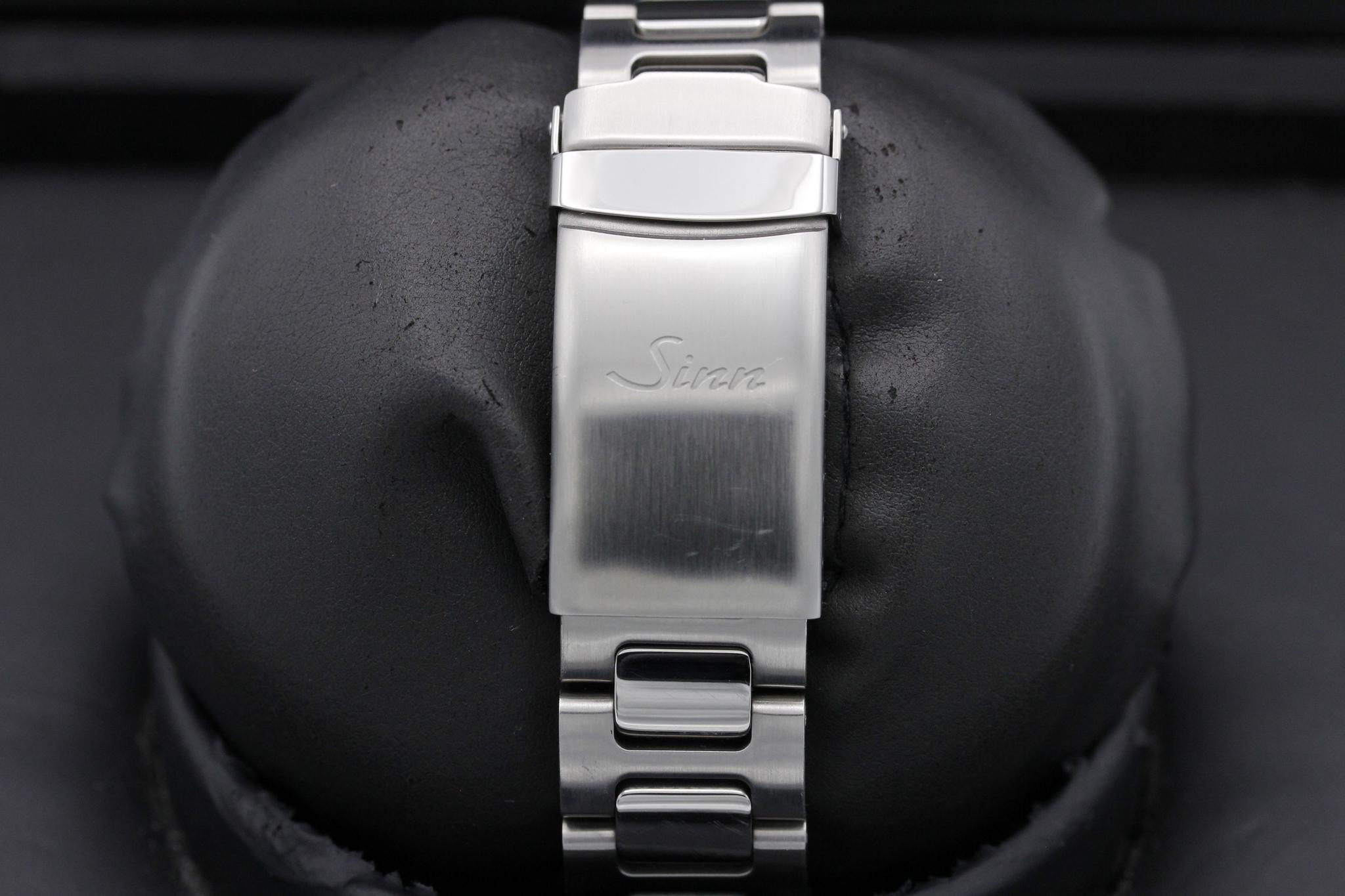 Watch Image 8
