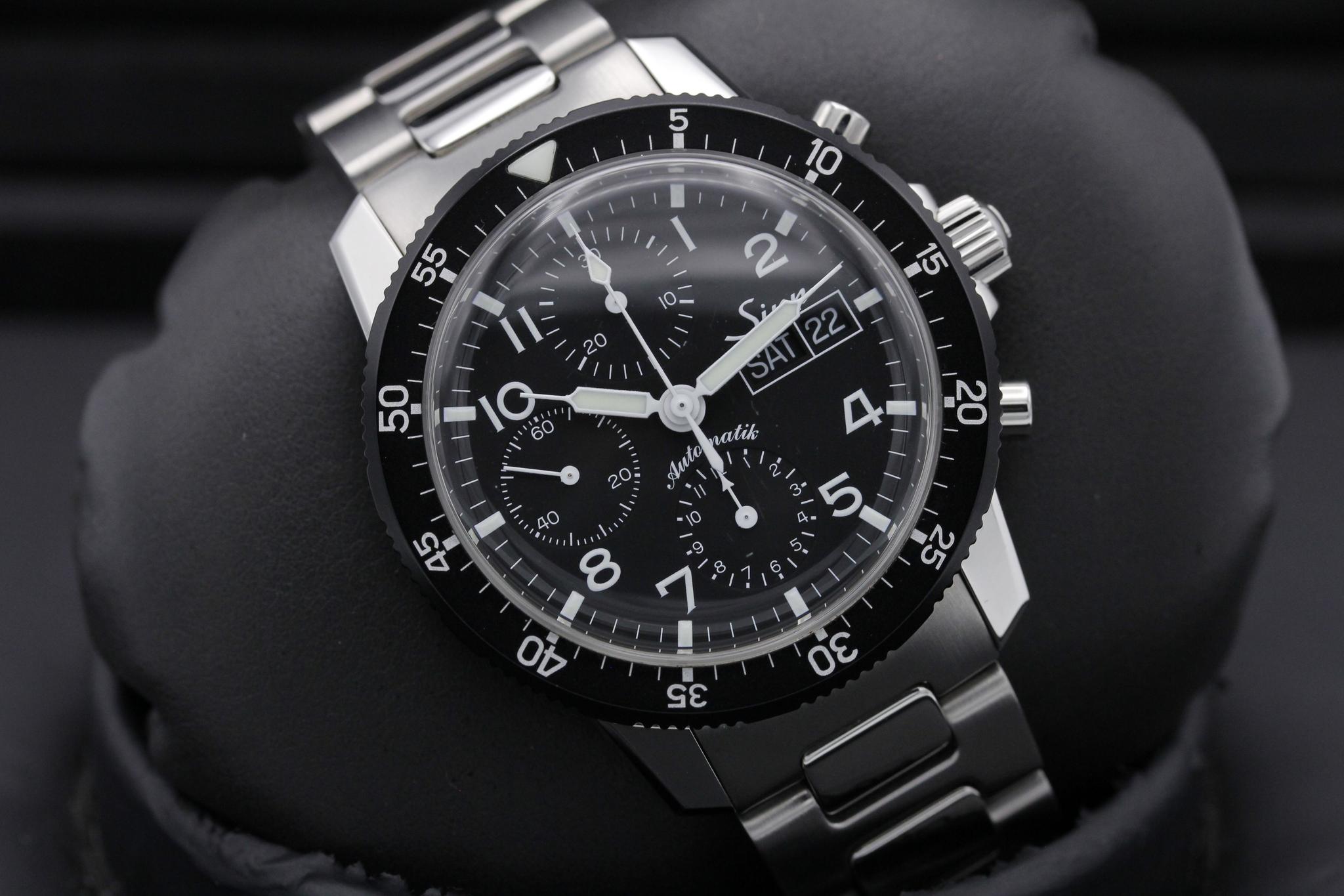 Watch Image 9