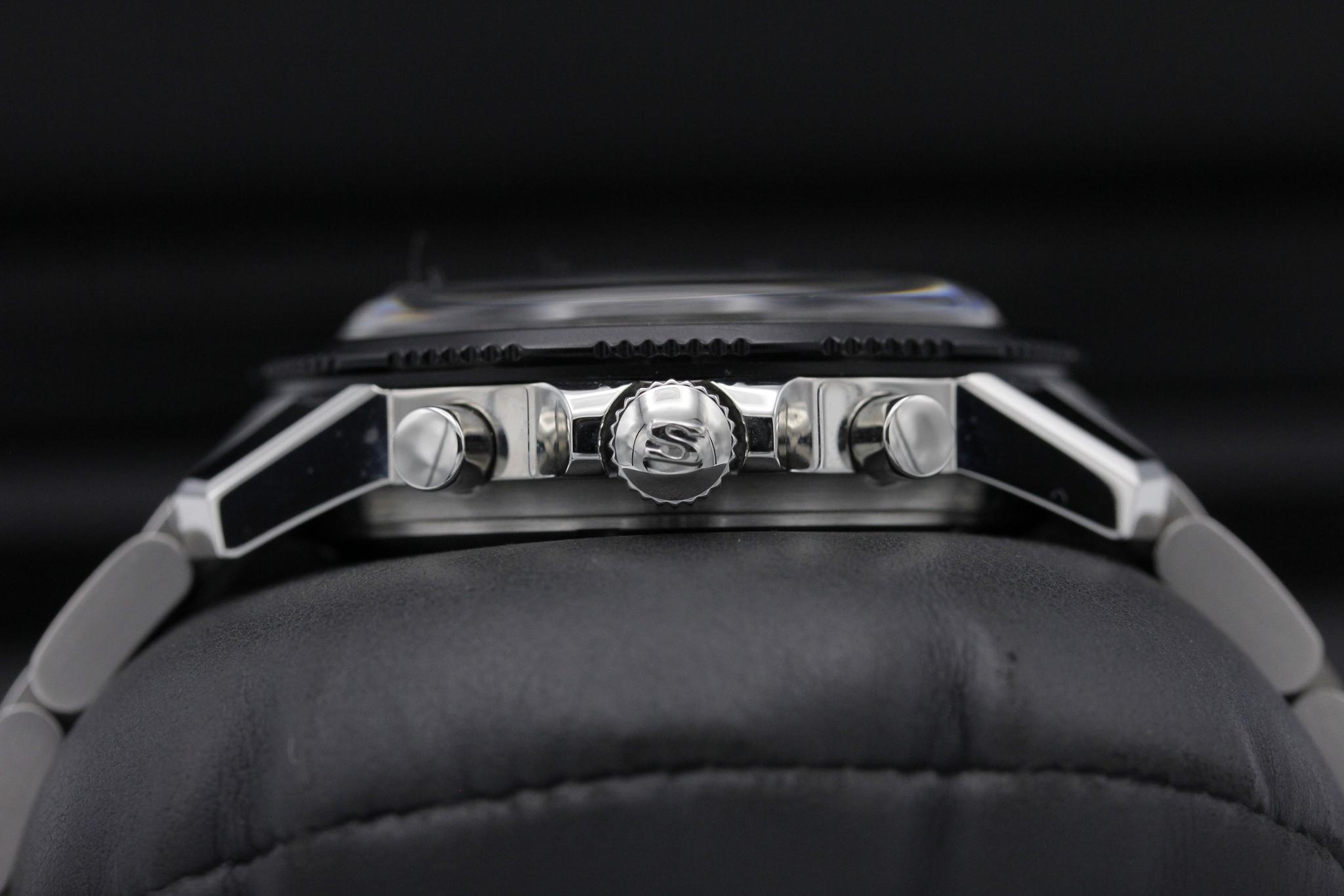 Watch Image 3