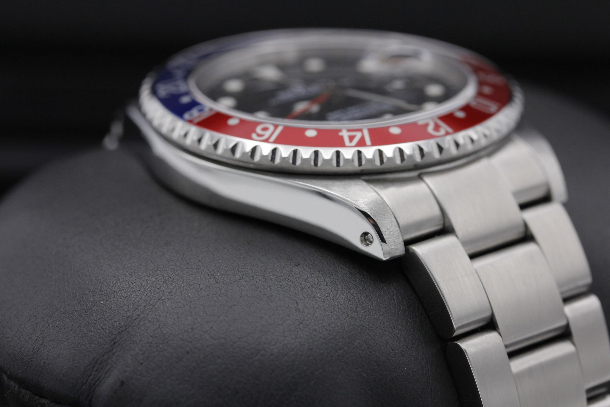 Watch Image 6