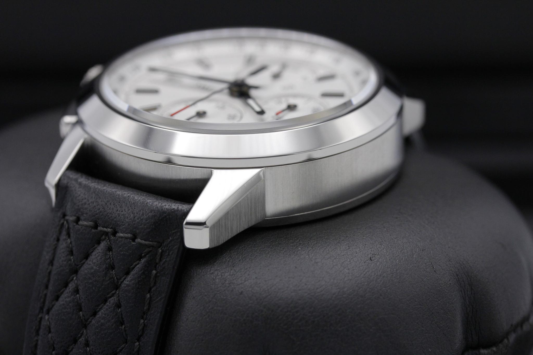Watch Image 5