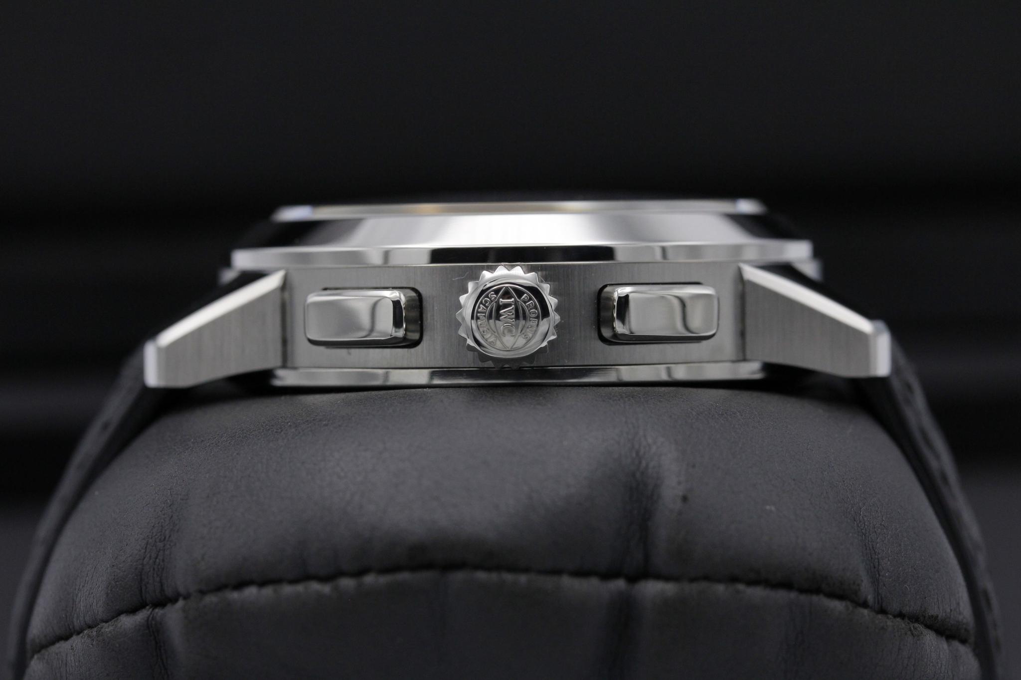 Watch Image 3