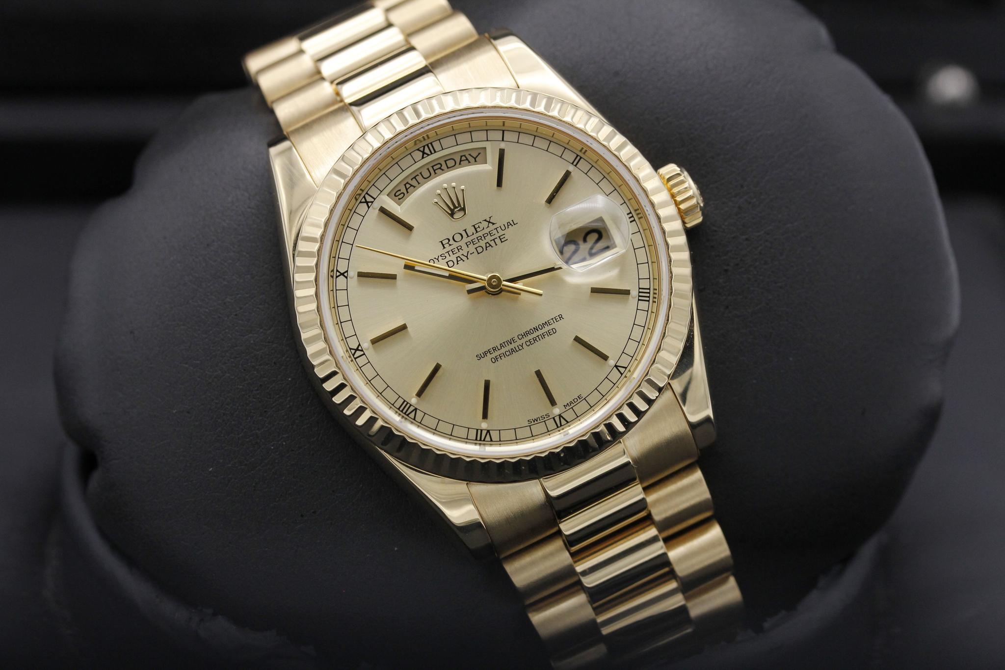 Watch Image 9