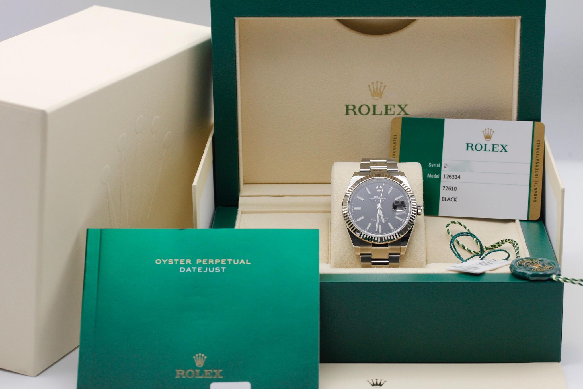 Watch Image 11