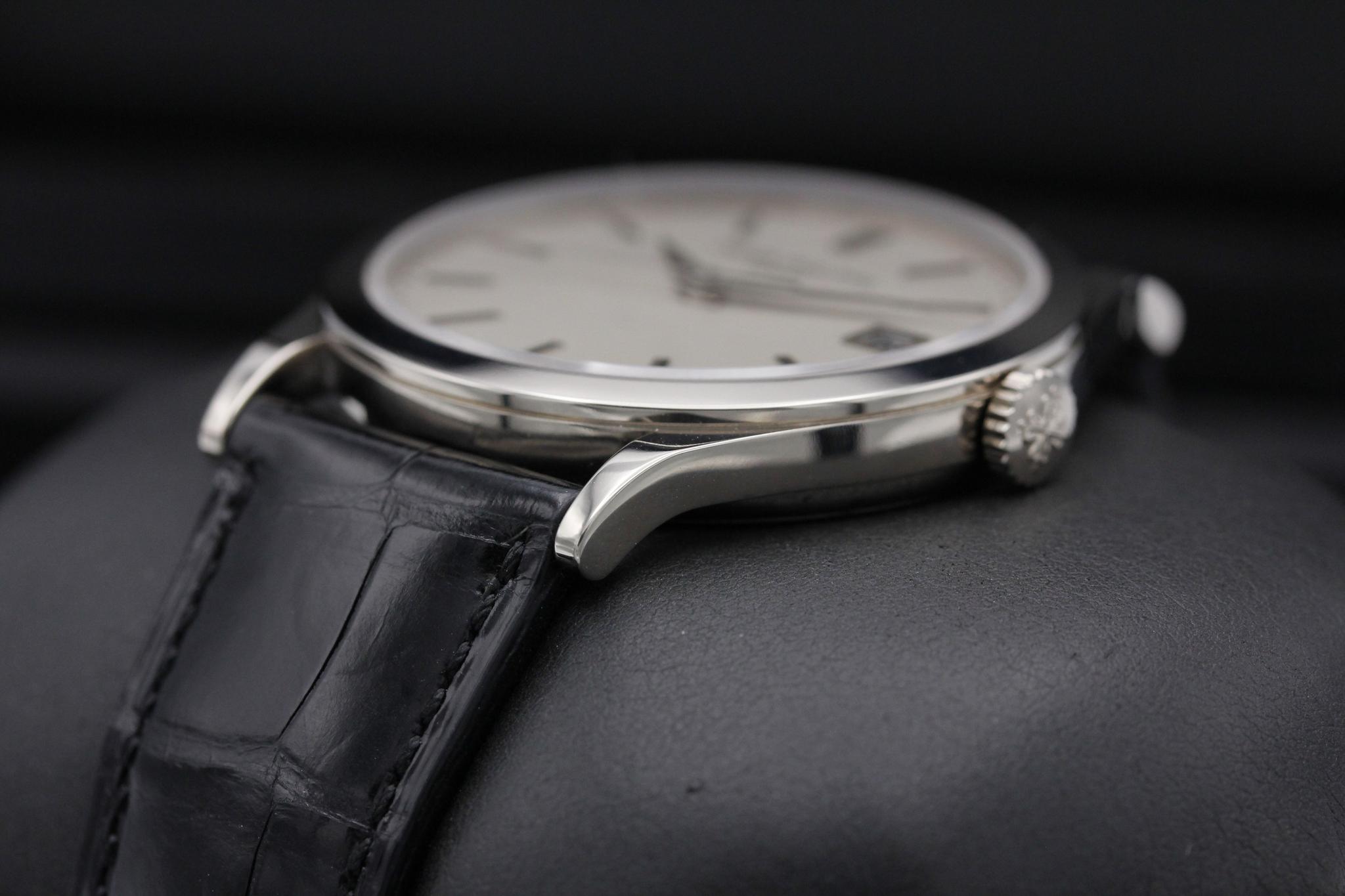 Watch Image 2