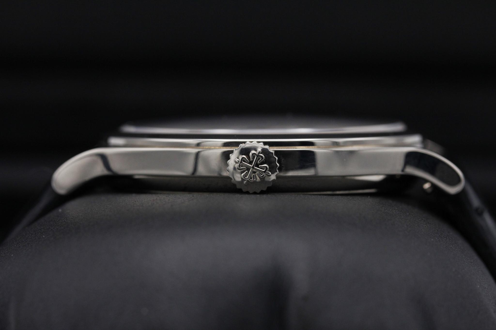 Watch Image 3
