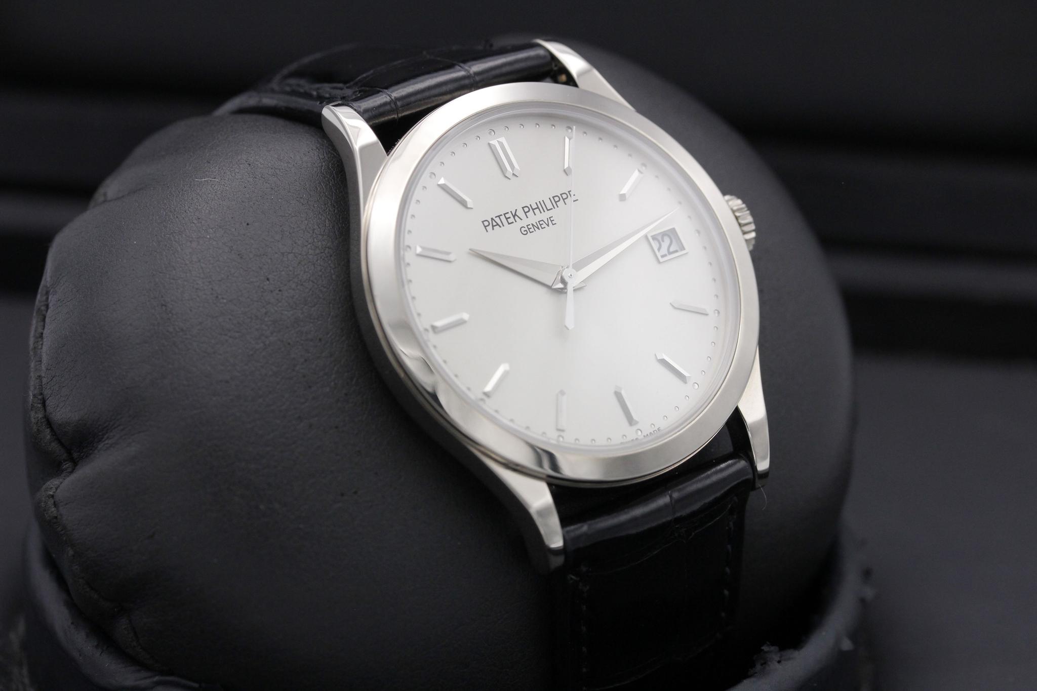 Watch Image 12