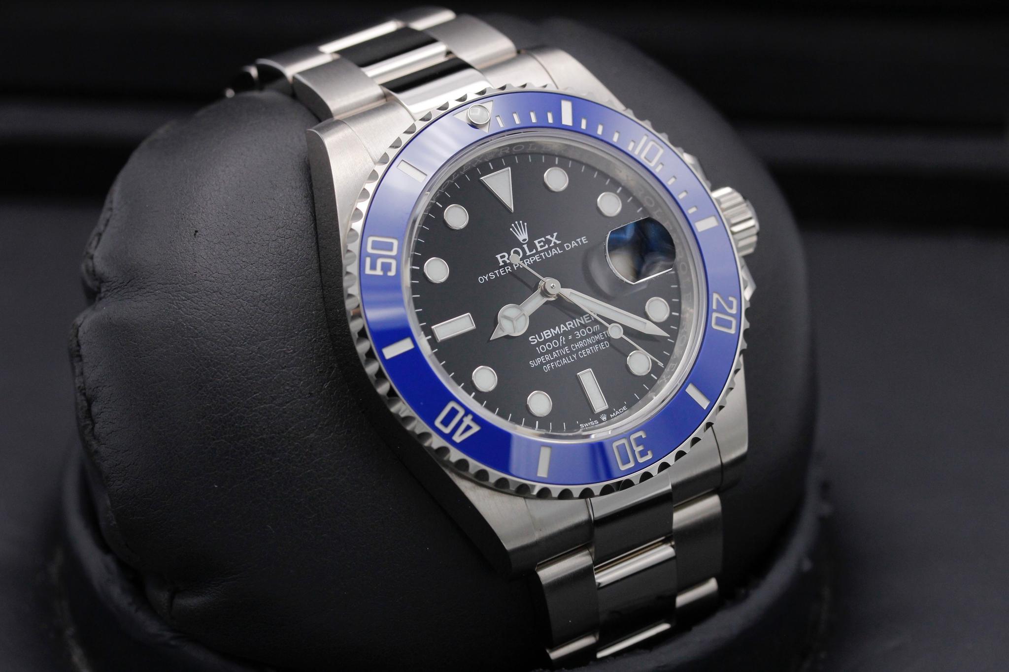 Watch Image 10