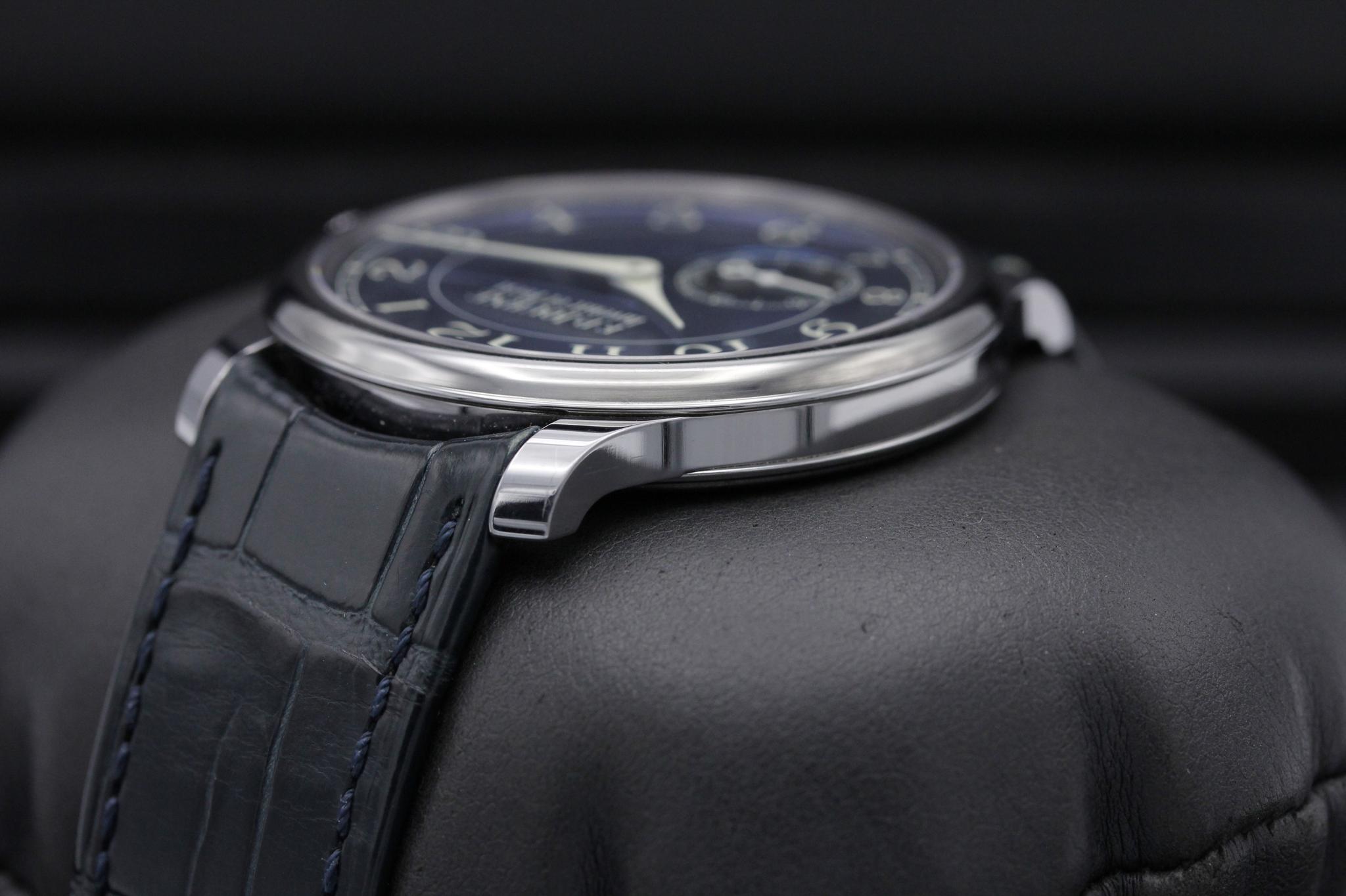 Watch Image 6