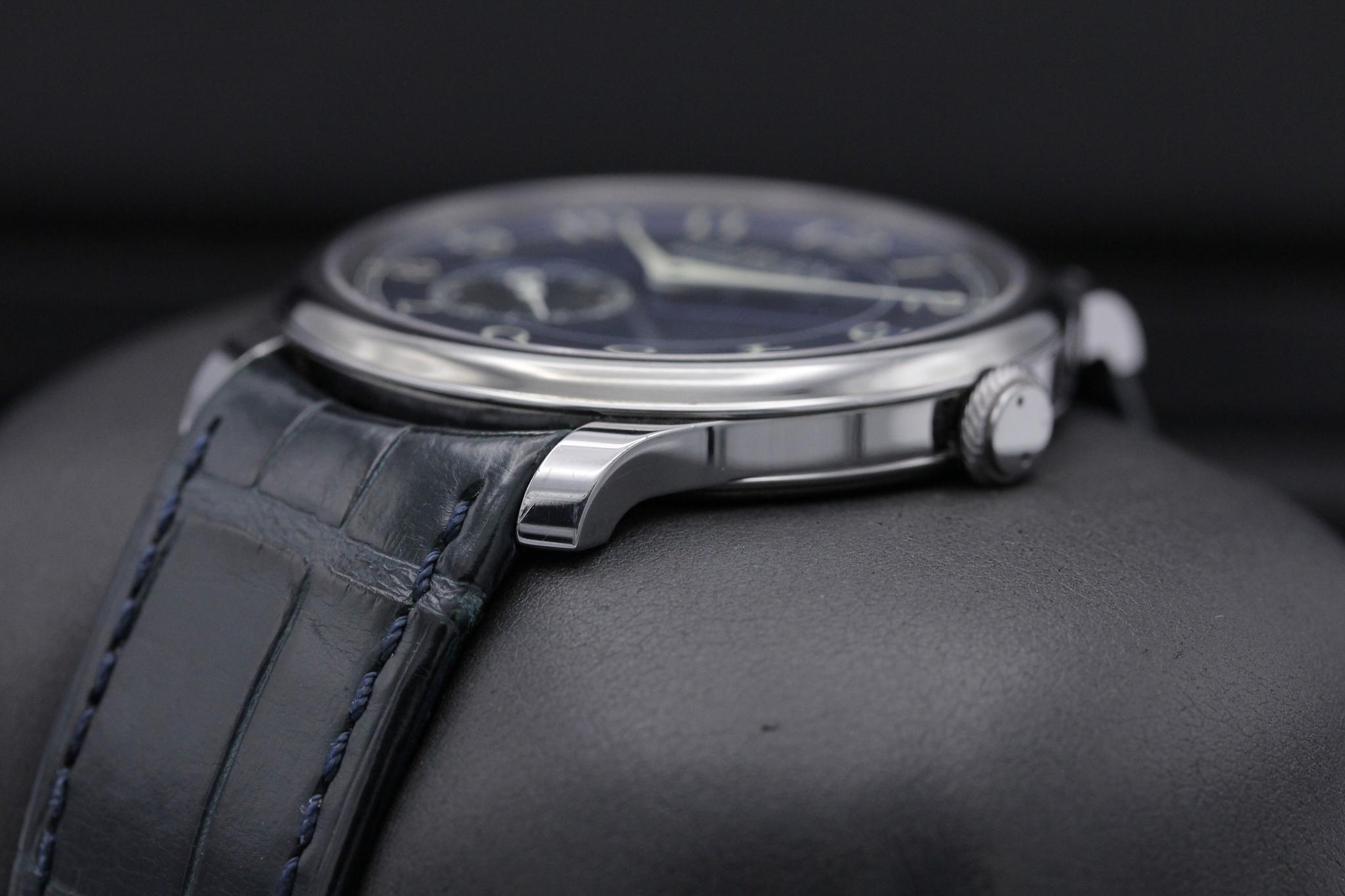 Watch Image 3
