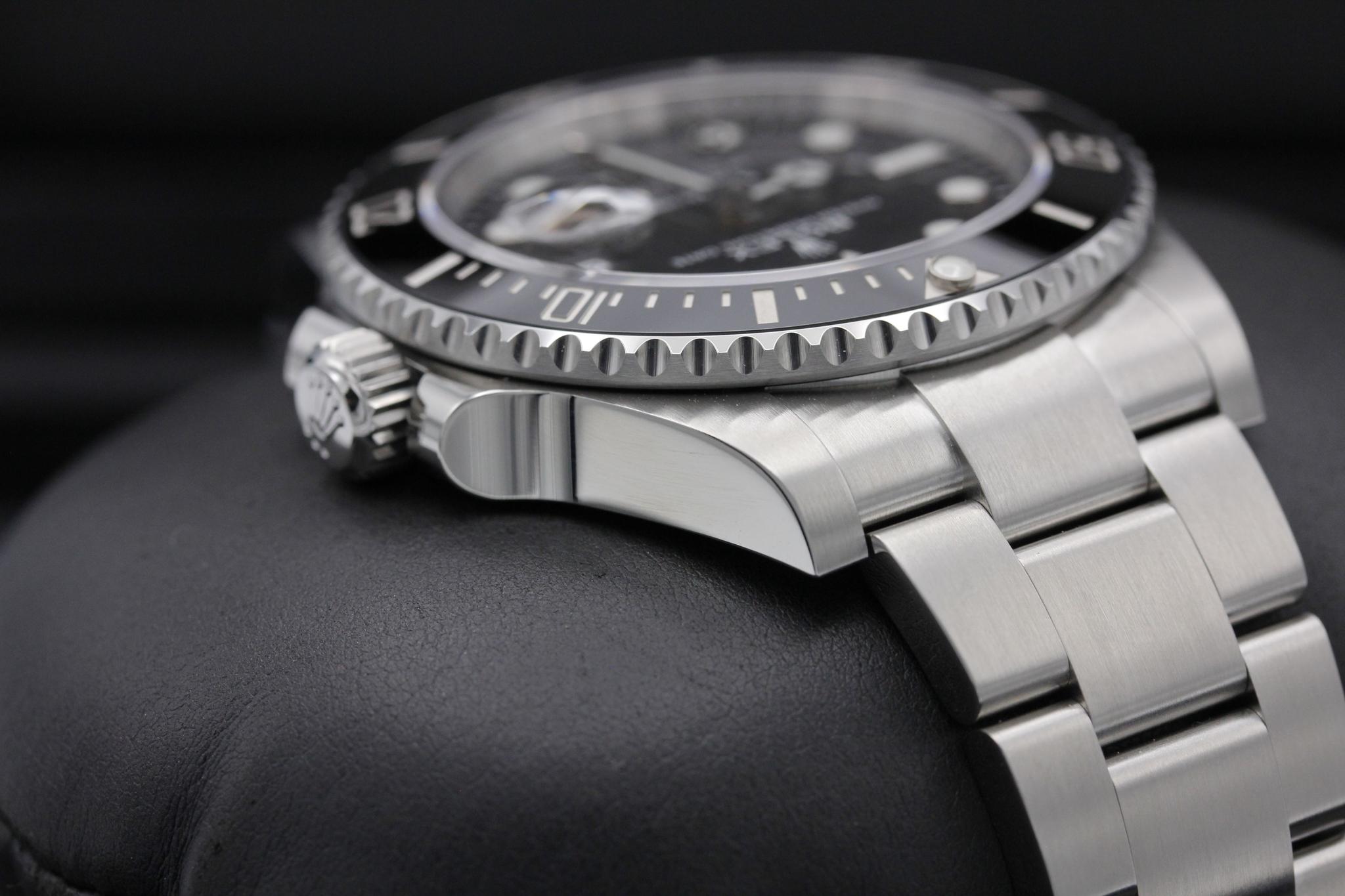 Watch Image 4