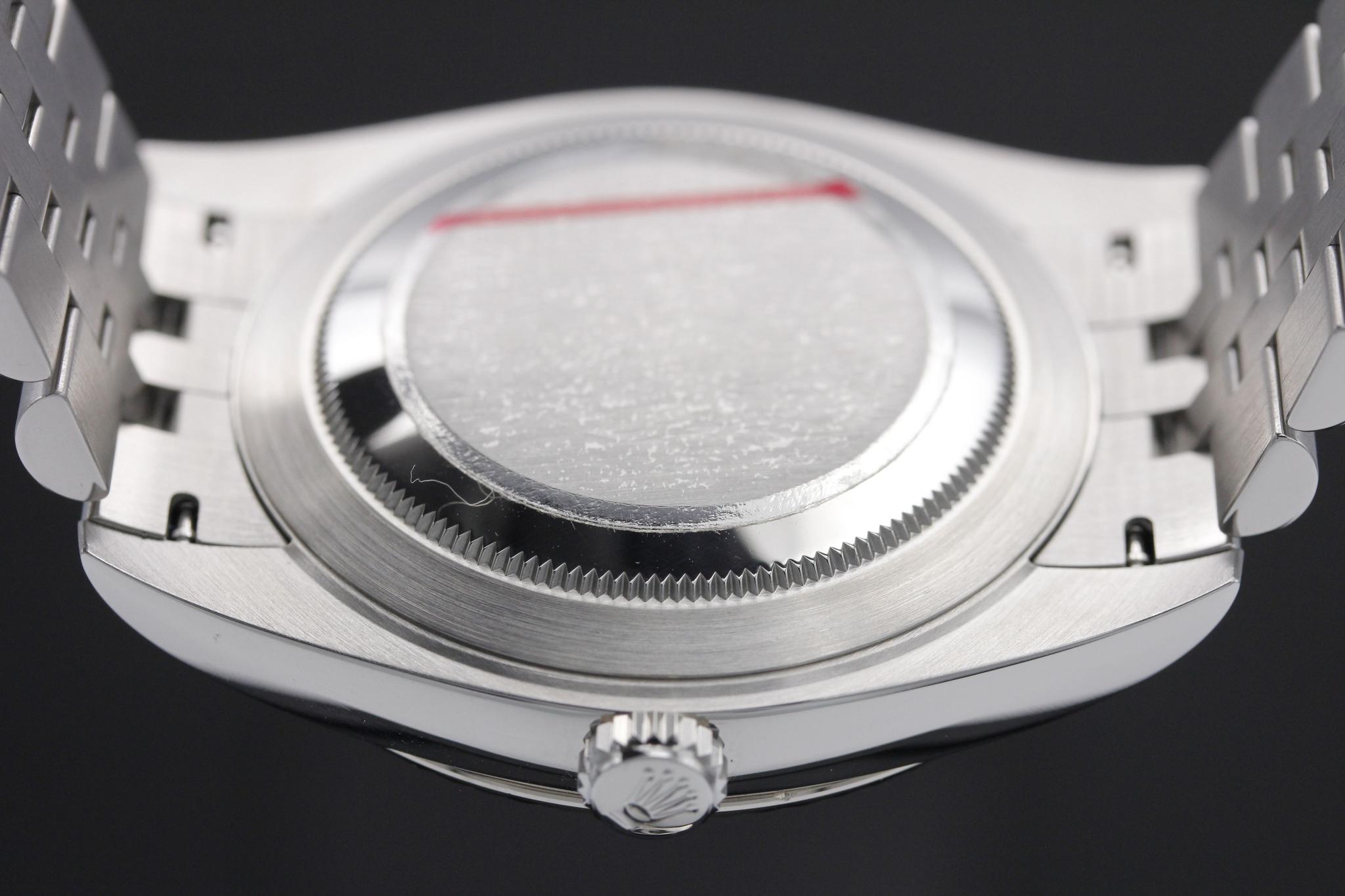 Watch Image 7