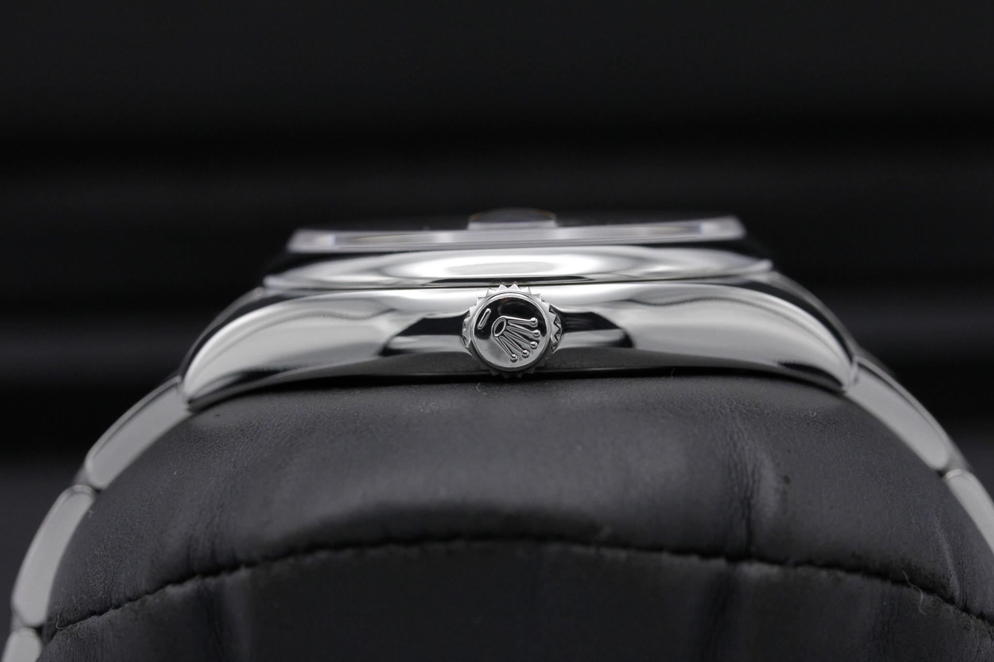 Watch Image 3