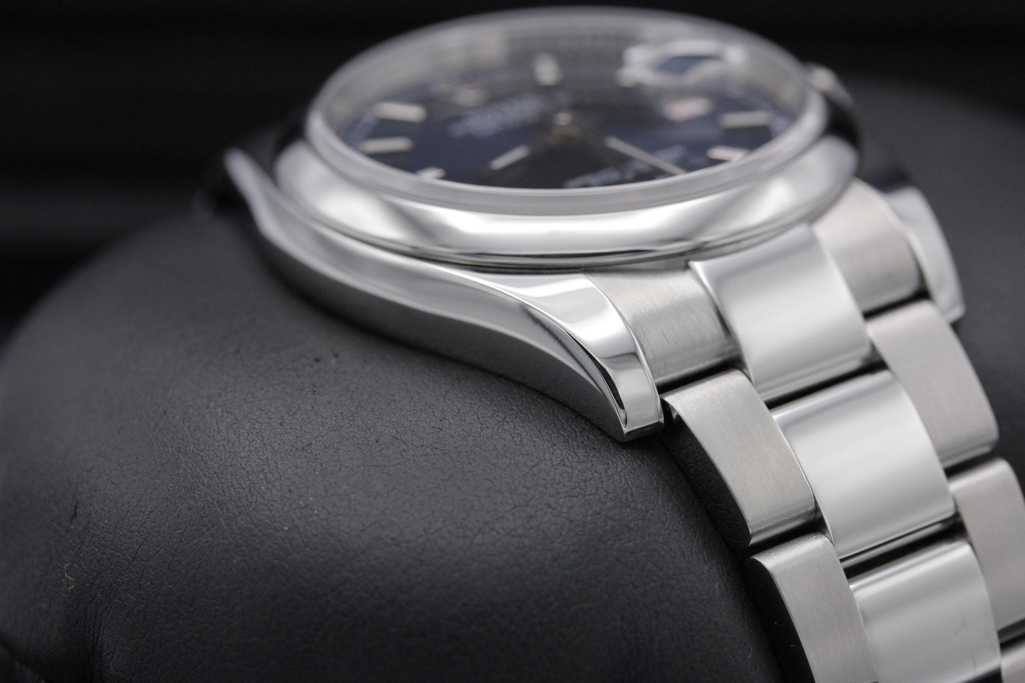 Watch Image 6