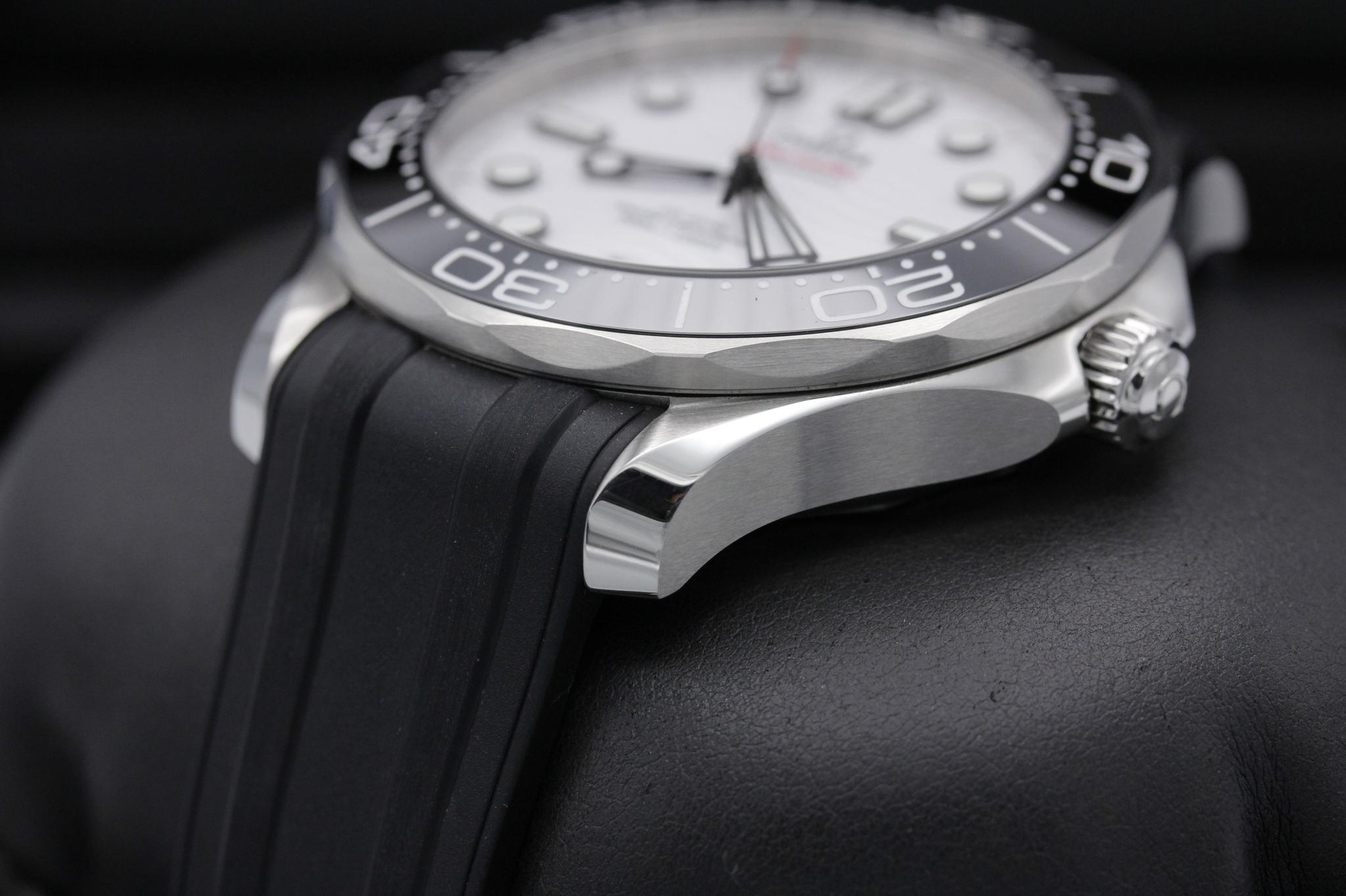 Watch Image 2