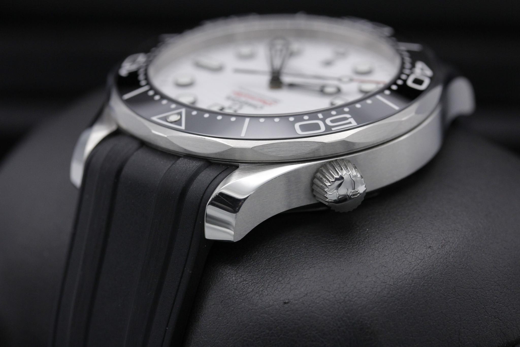 Watch Image 5