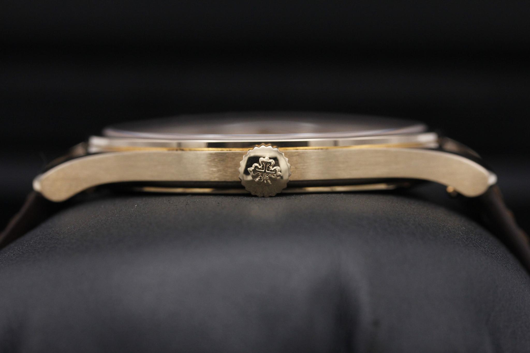 Watch Image 3