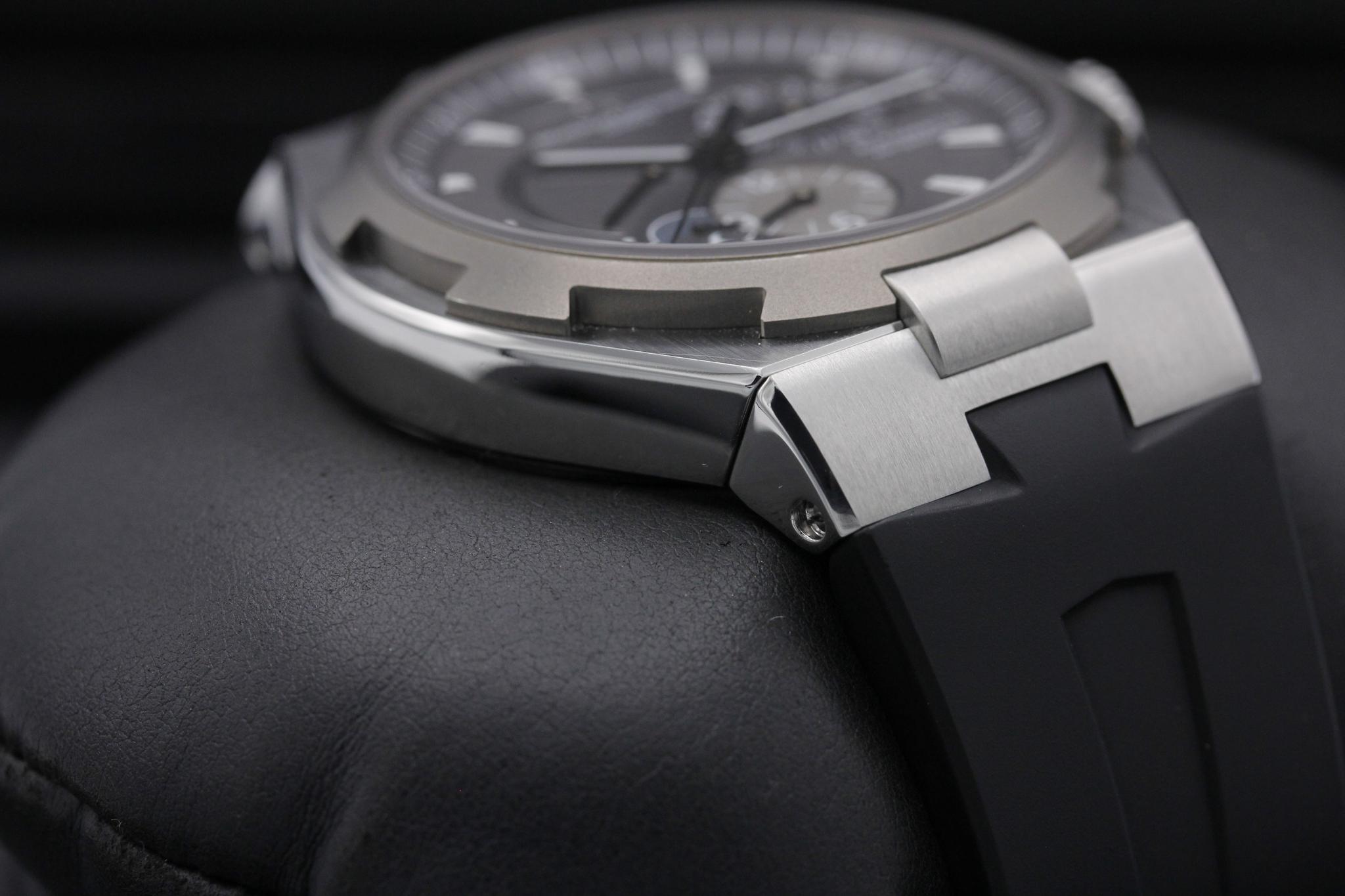 Watch Image 6