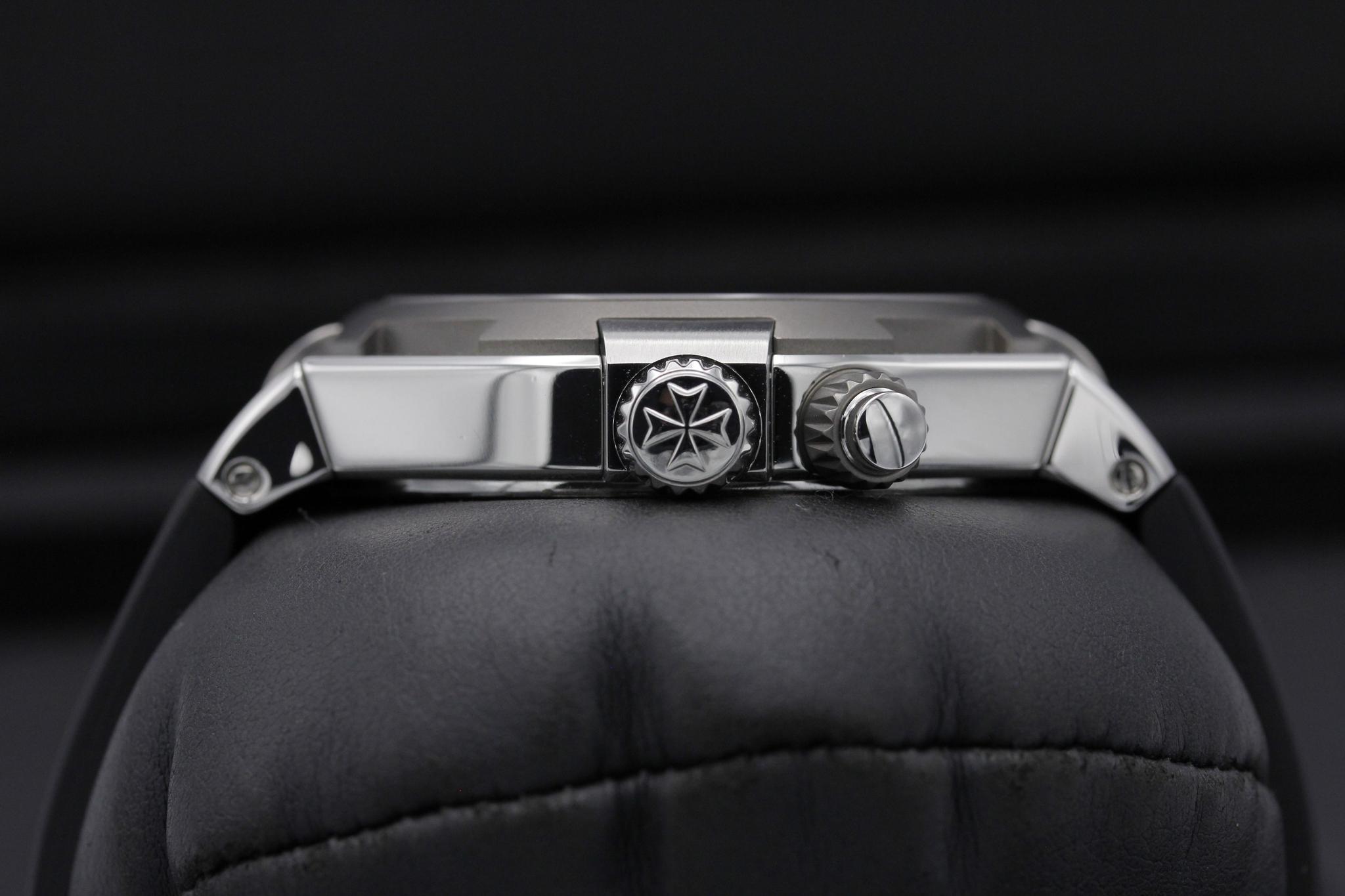 Watch Image 3