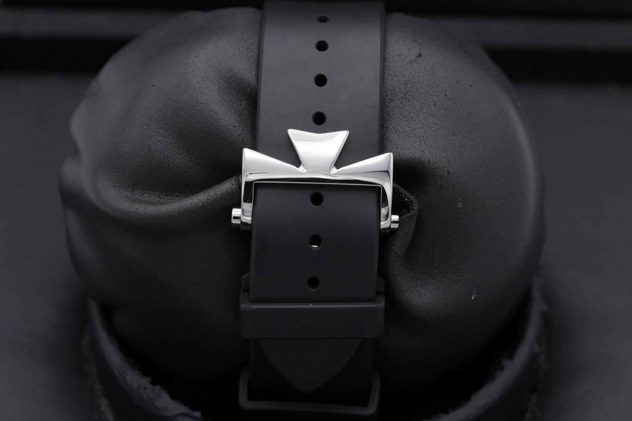 Watch Image 8