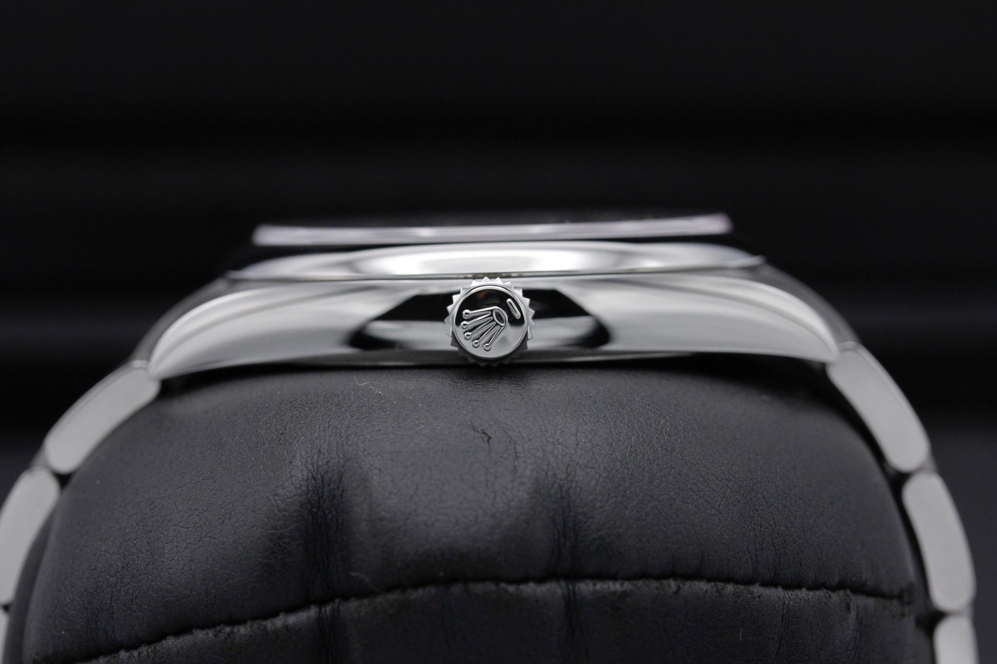 Watch Image 3