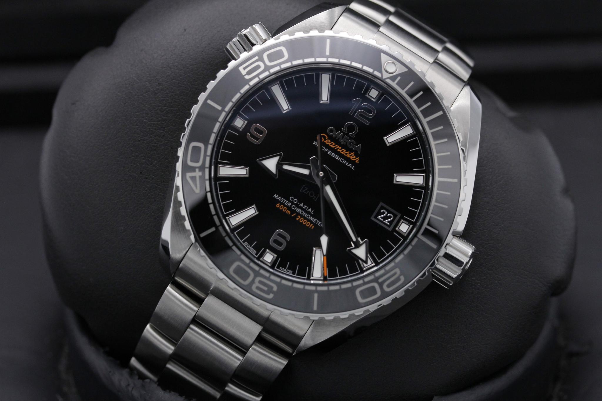 Watch Image 10