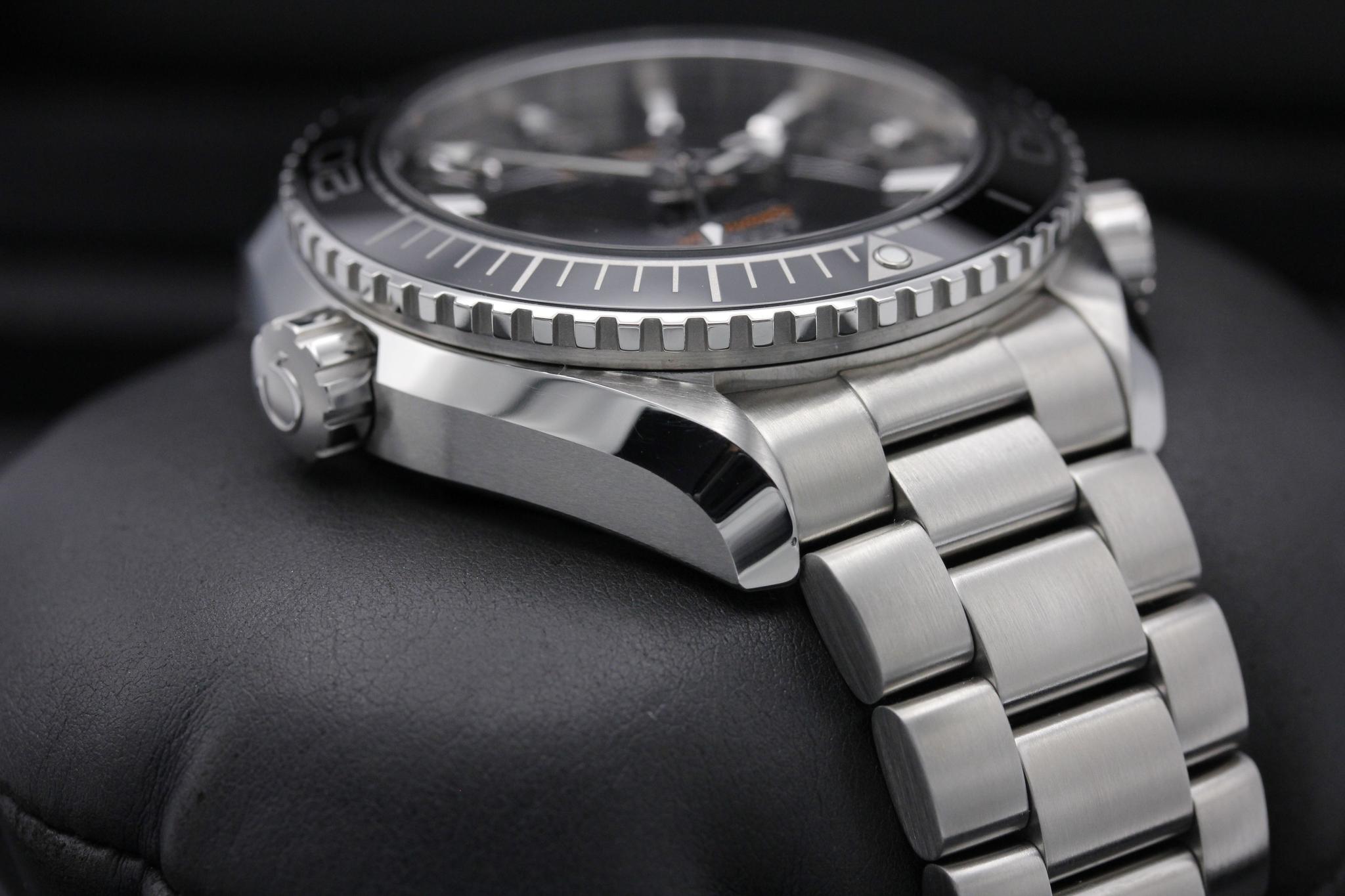 Watch Image 4