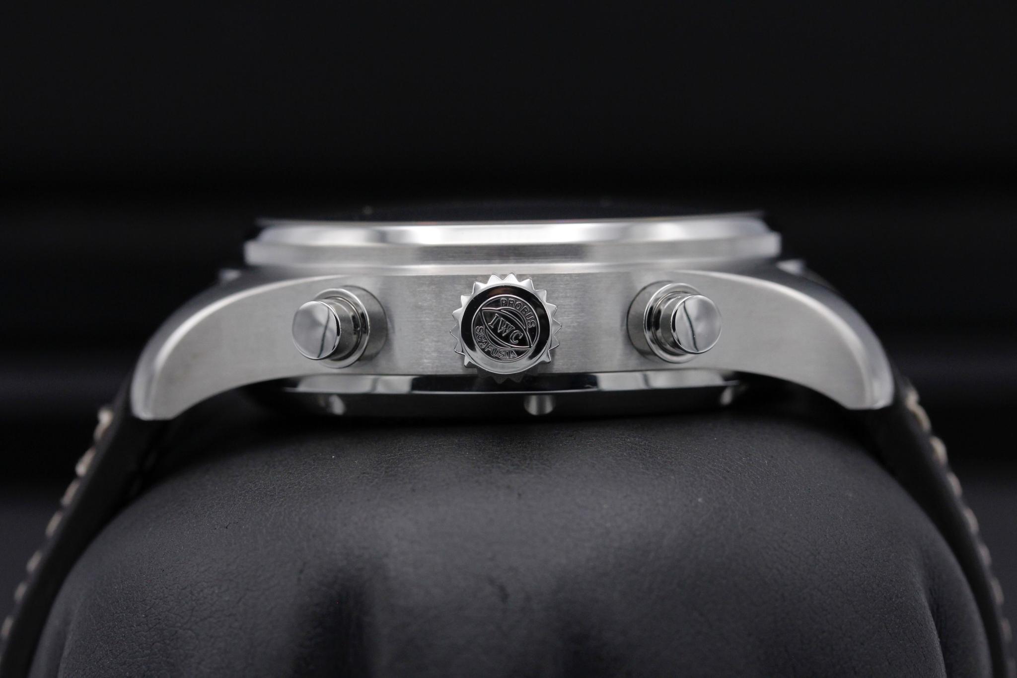 Watch Image 3