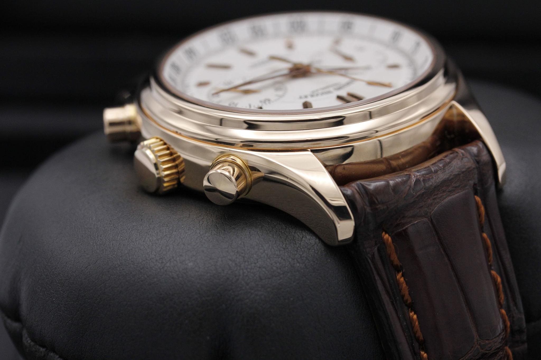 Watch Image 4