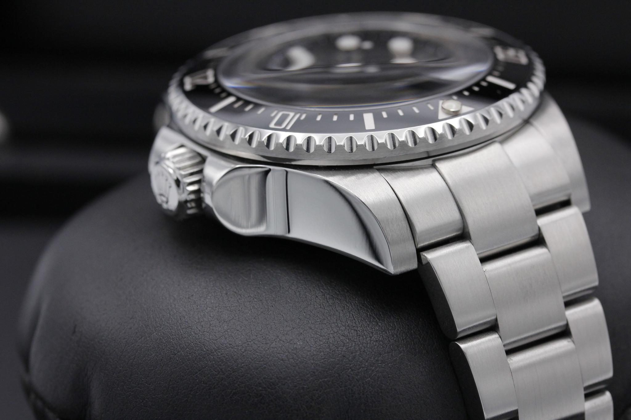 Watch Image 4