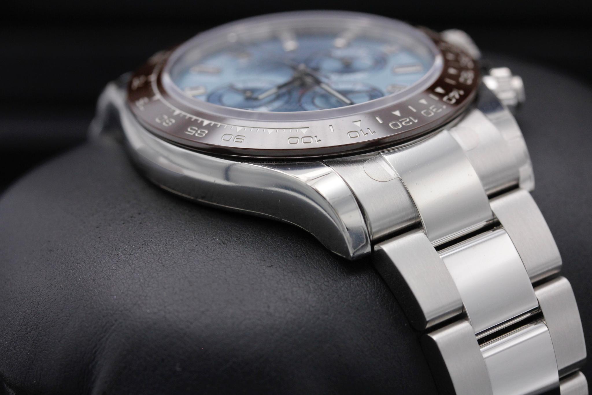Watch Image 6