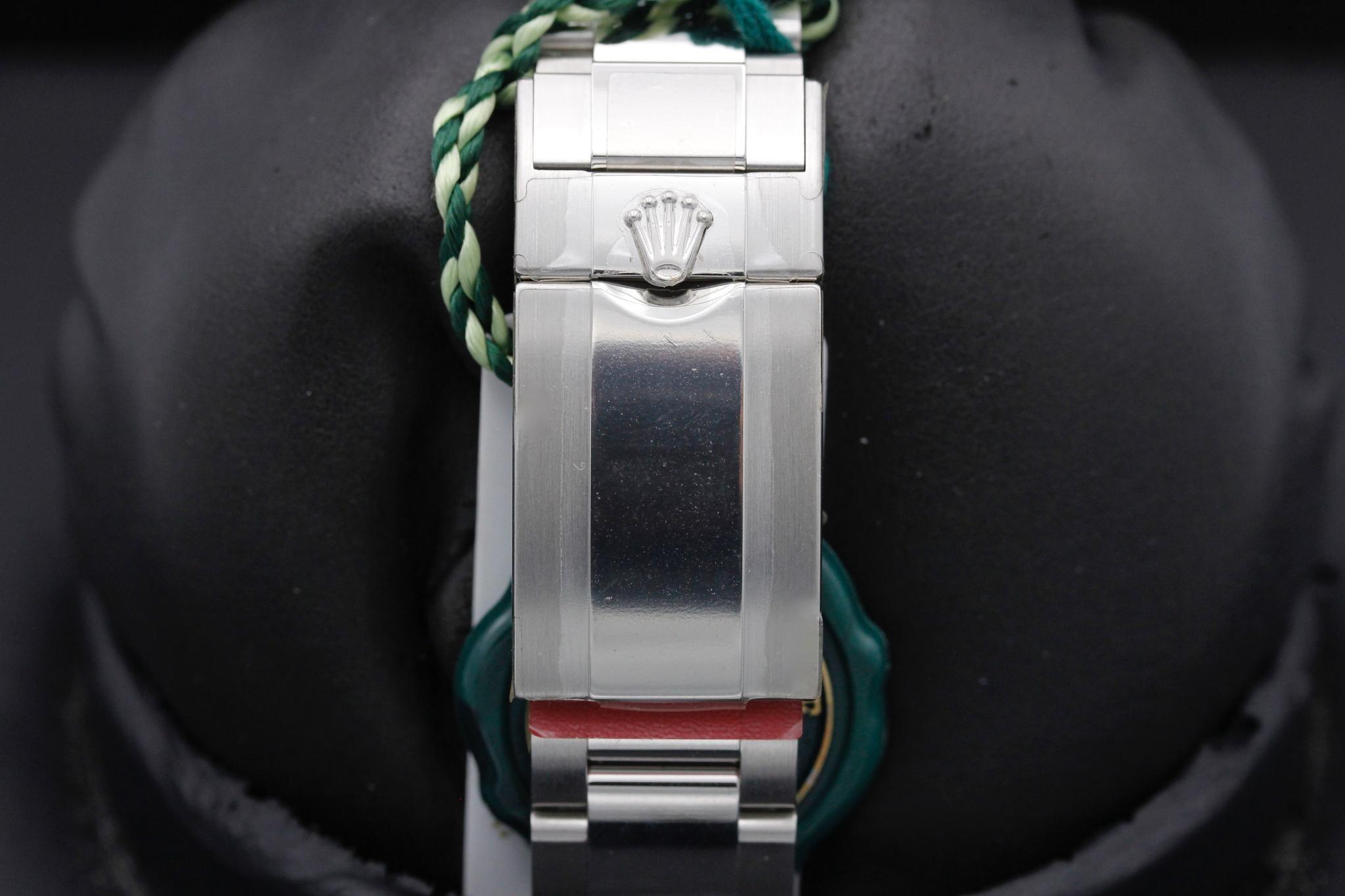 Watch Image 8