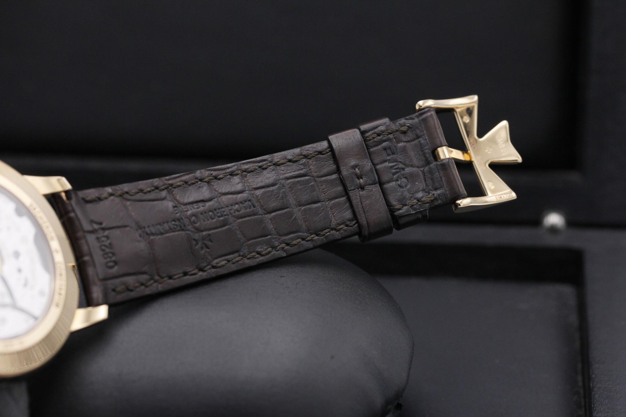 Watch Image 10