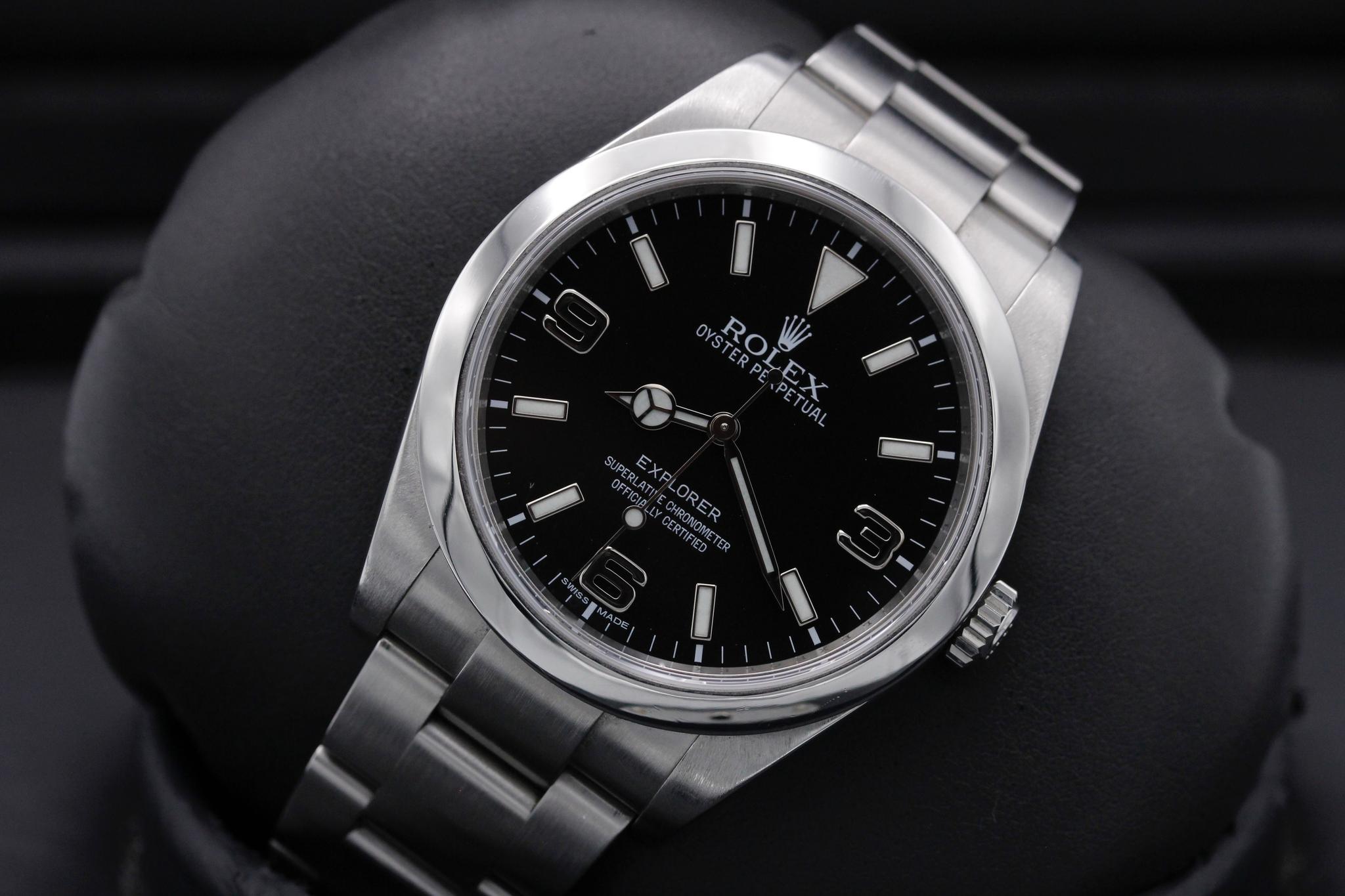 Watch Image 10