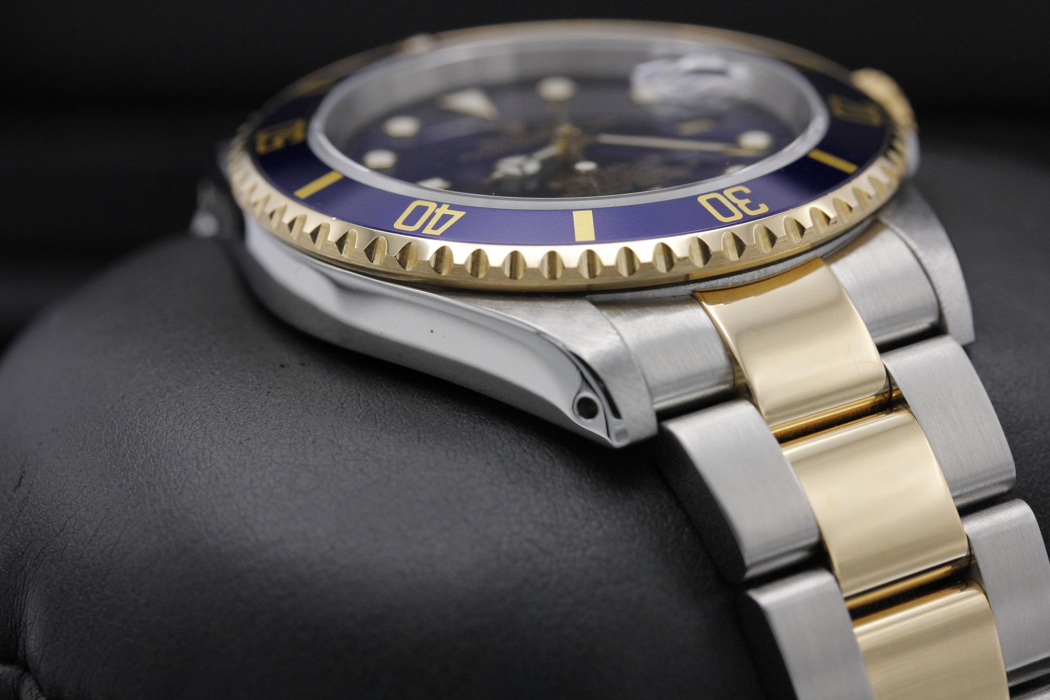Watch Image 6