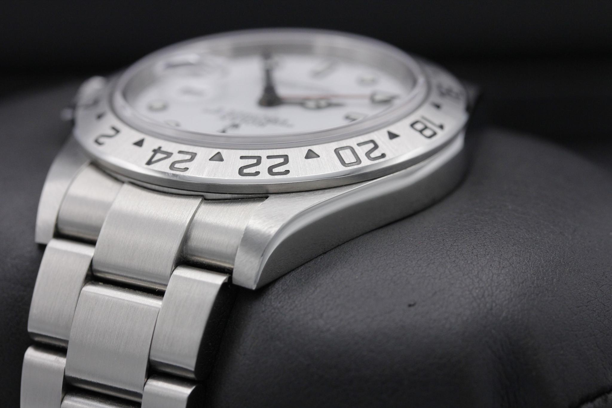 Watch Image 5