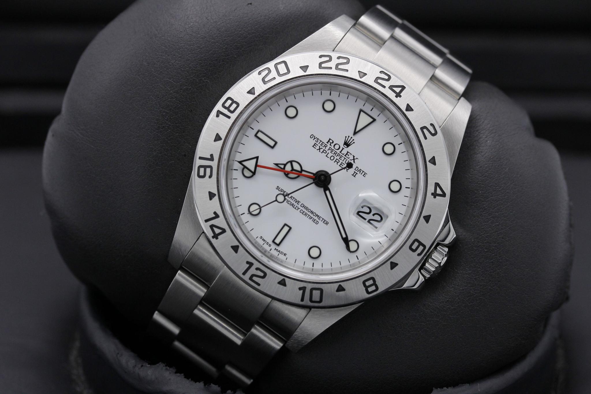 Watch Image 10