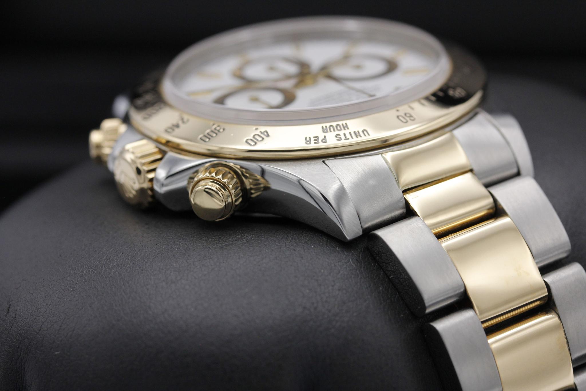 Watch Image 4