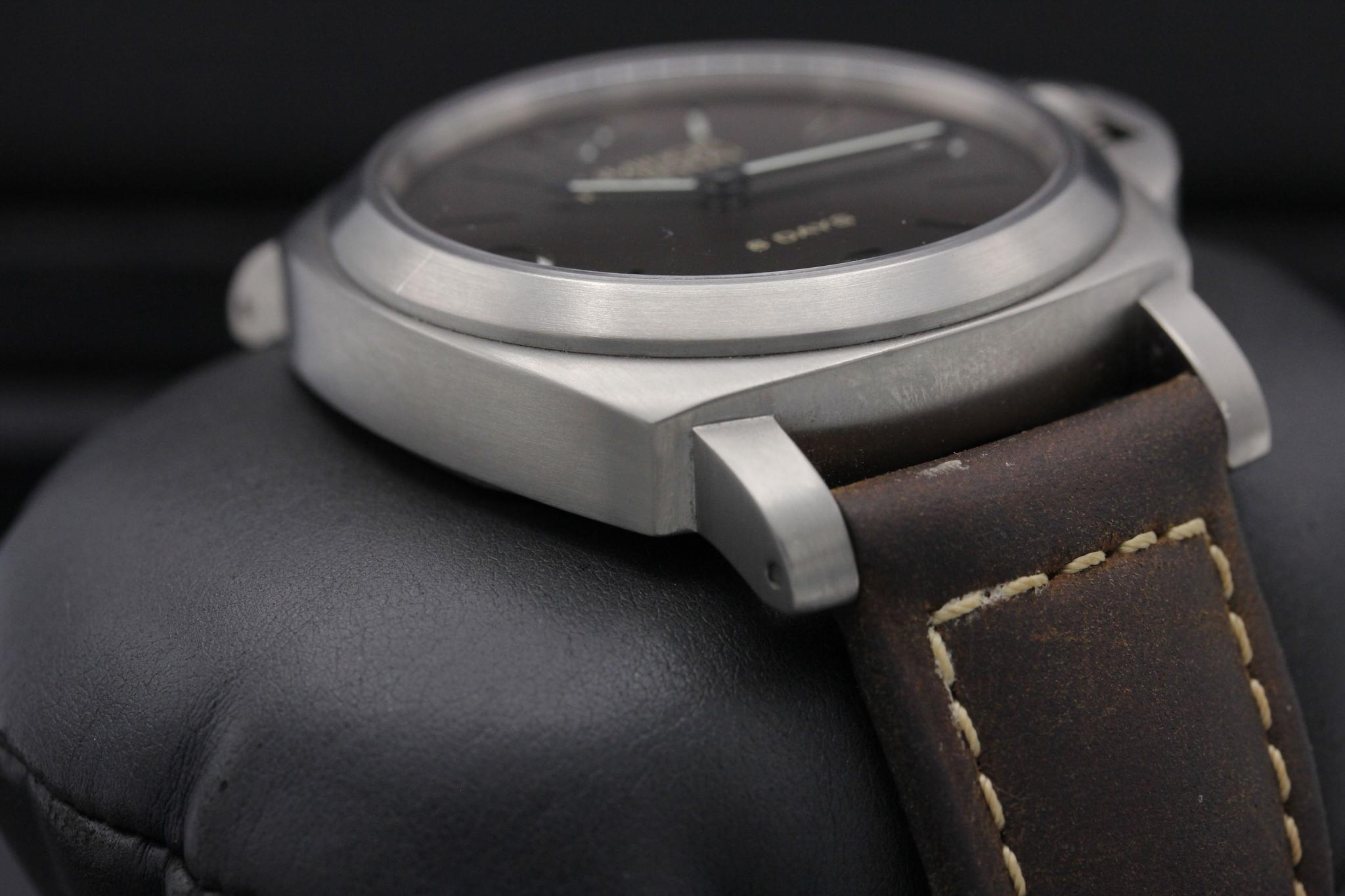 Watch Image 6