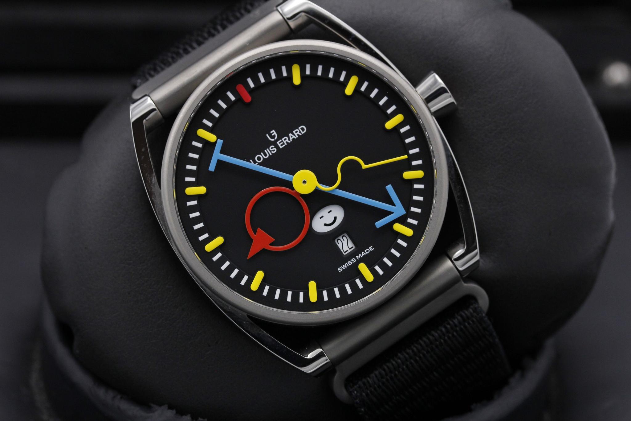 Watch Image 9